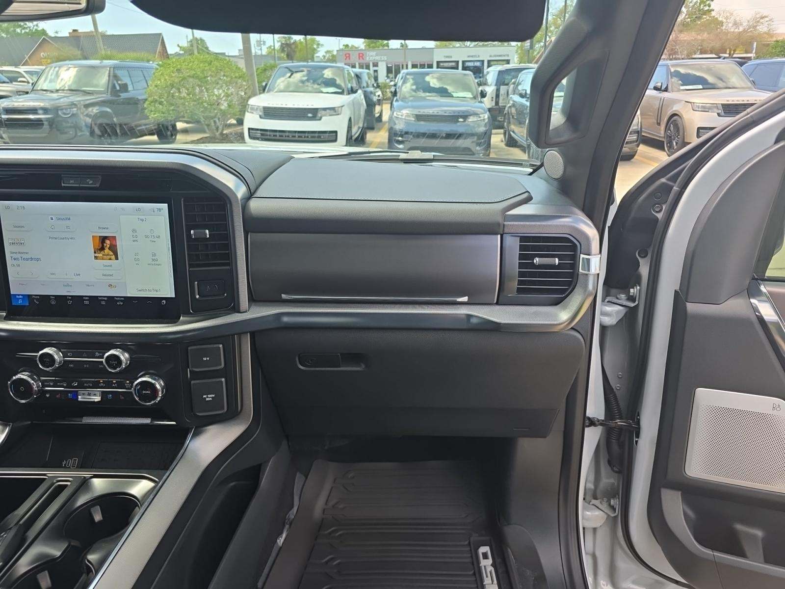 2025 Ford F-150 Platinum AWD