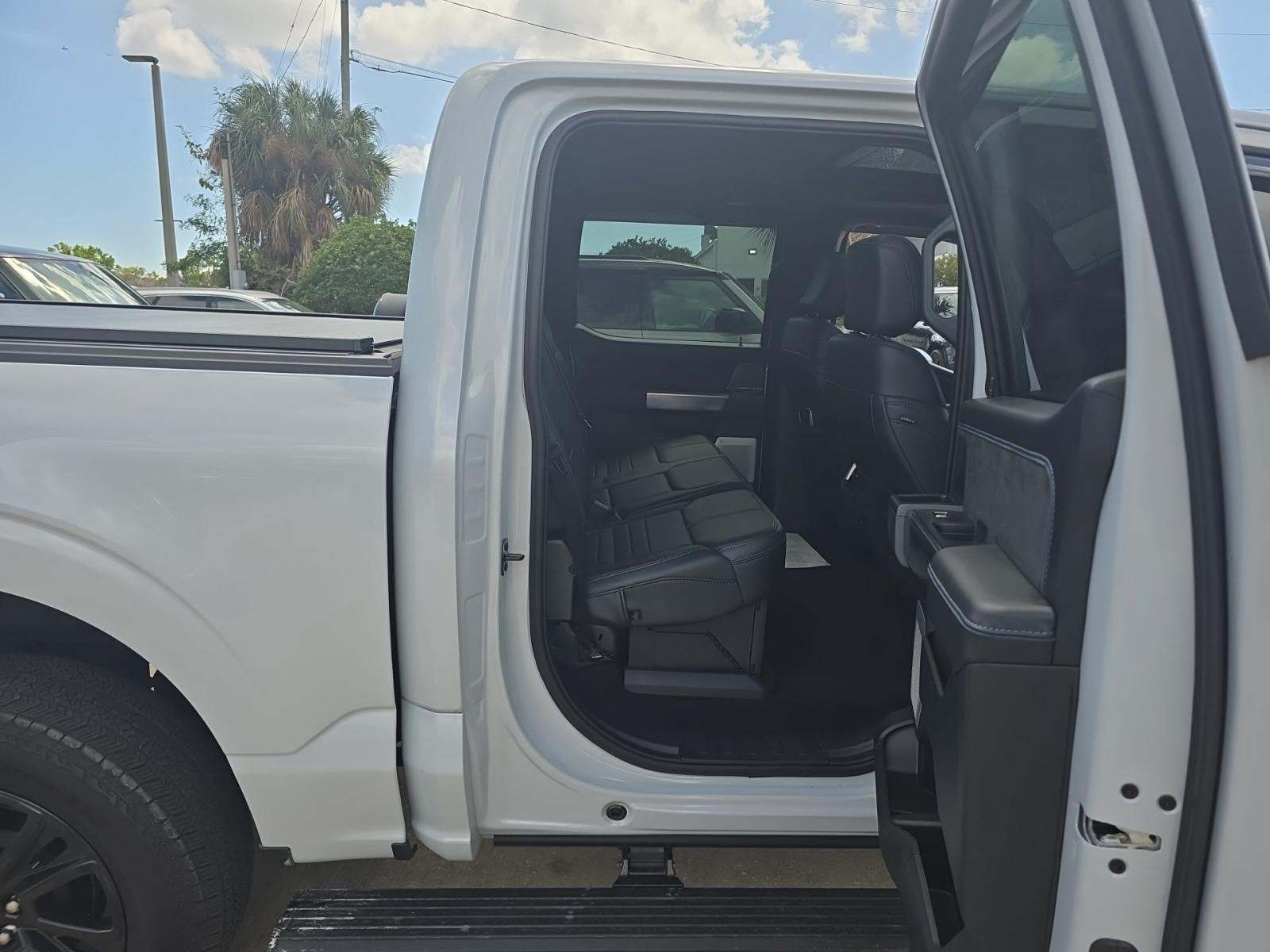 2025 Ford F-150 Platinum AWD