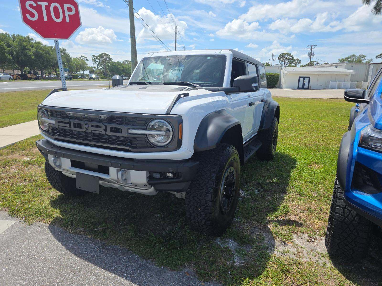 FORD BRONCO - 1