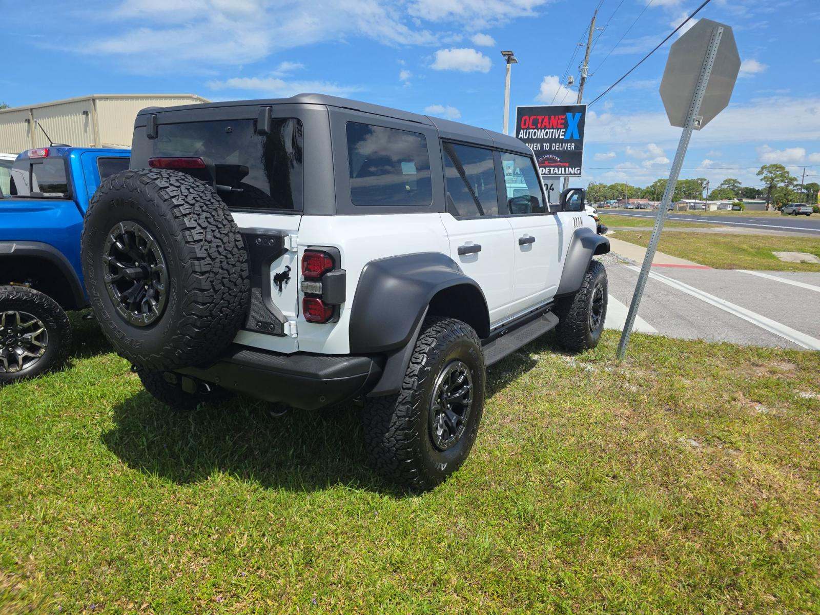 FORD BRONCO - 3