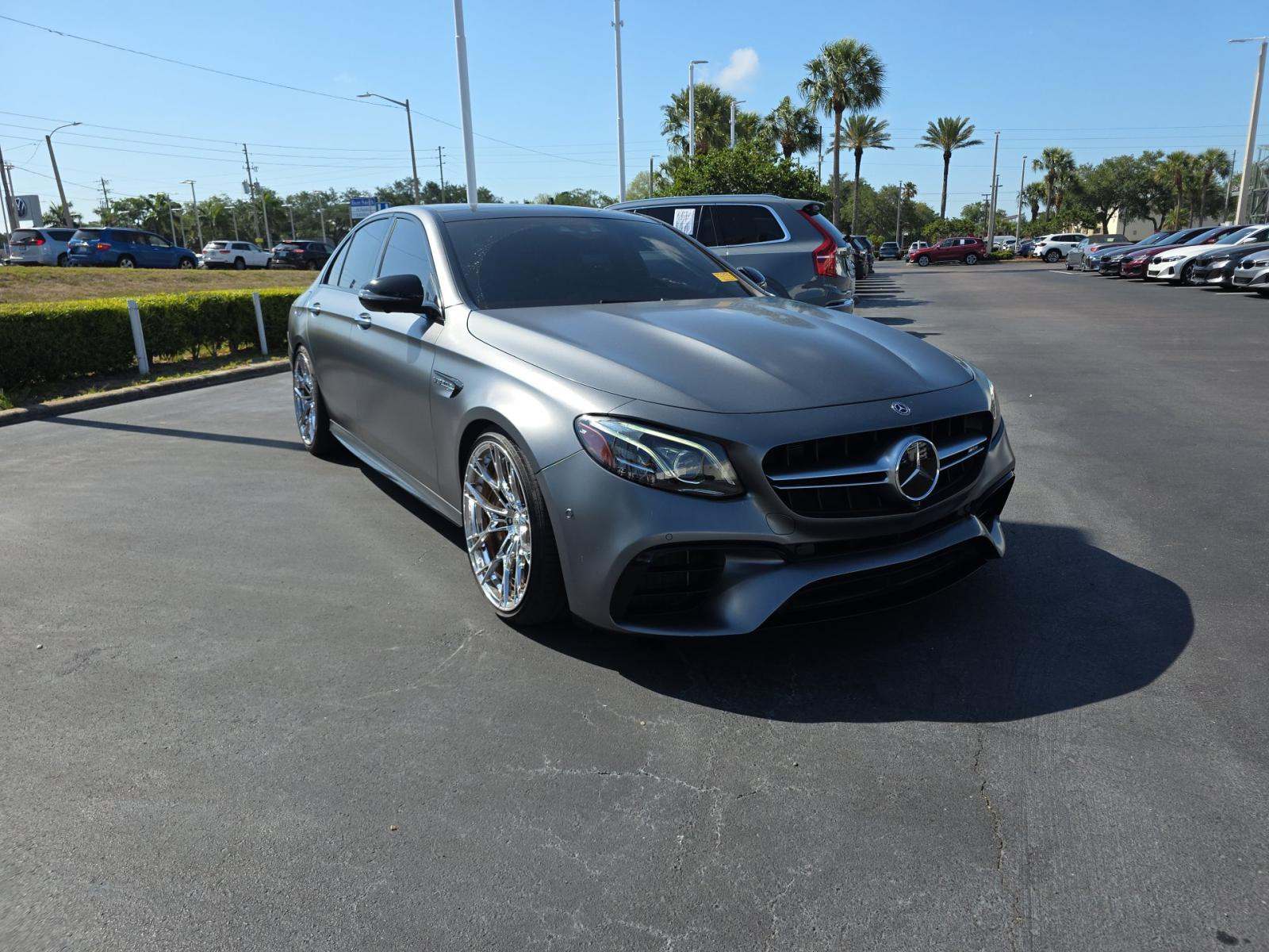 MERCEDES-BENZ E-CLASS - 4