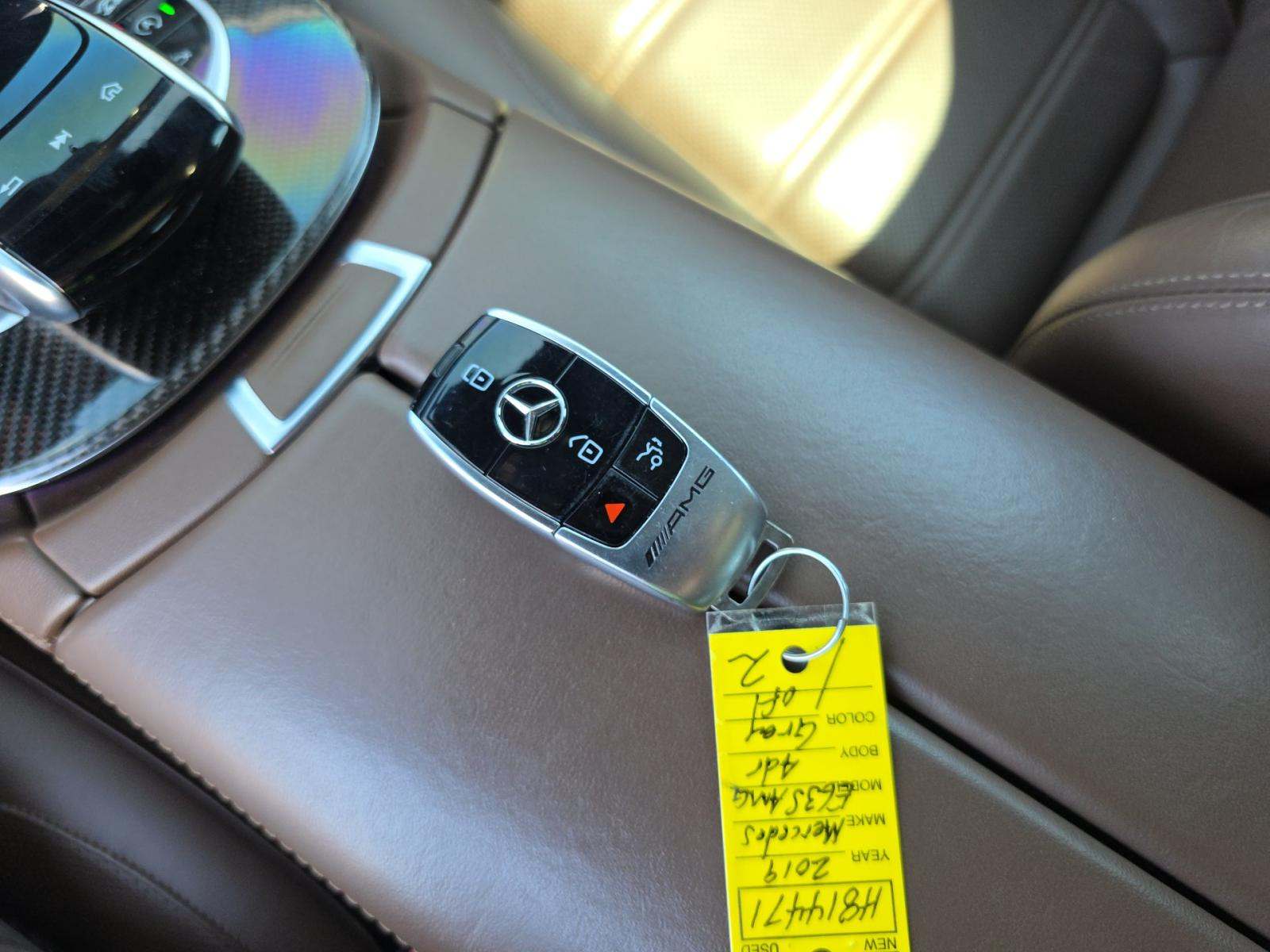 MERCEDES-BENZ E-CLASS - 8