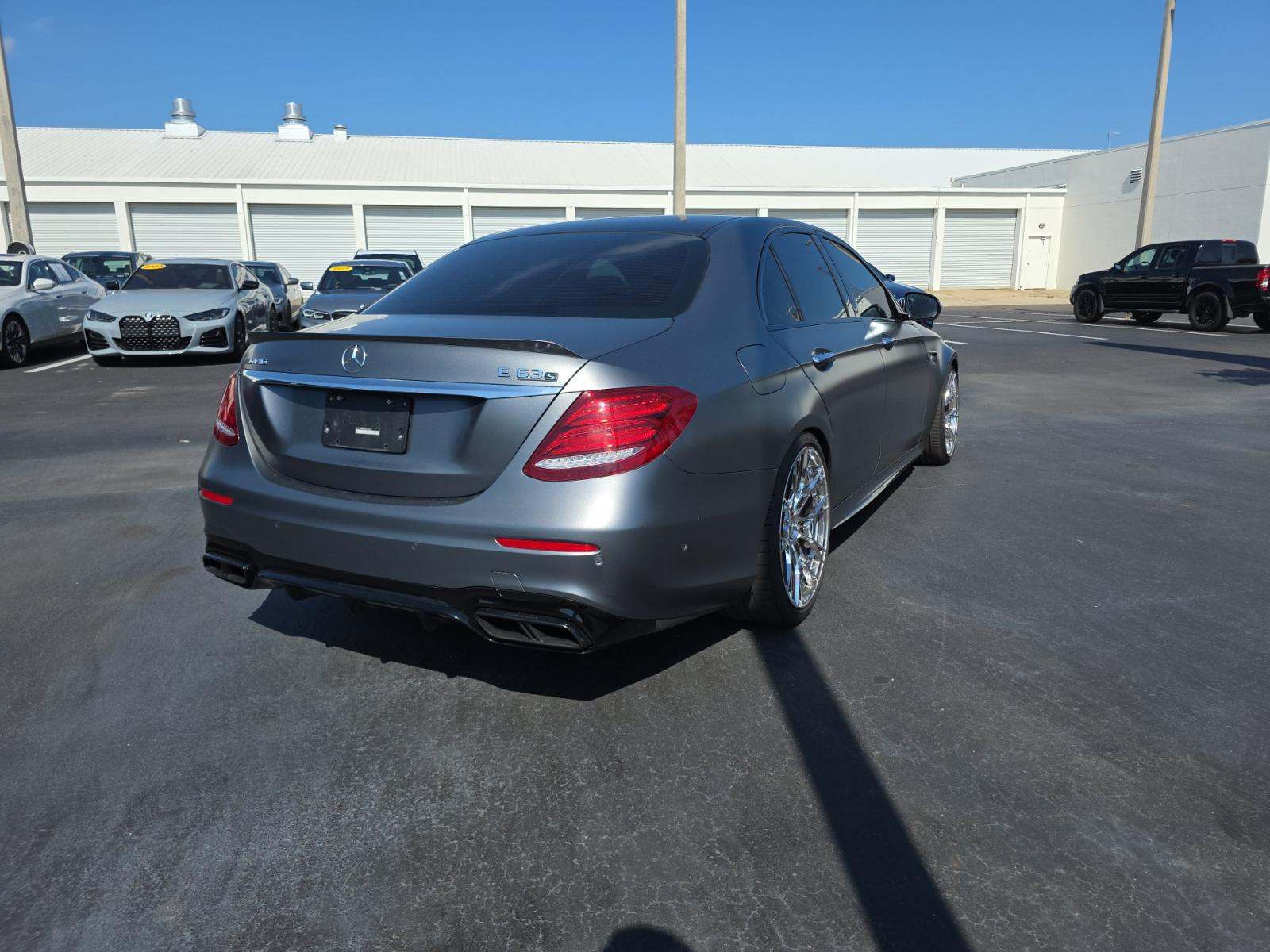 MERCEDES-BENZ E-CLASS - 3