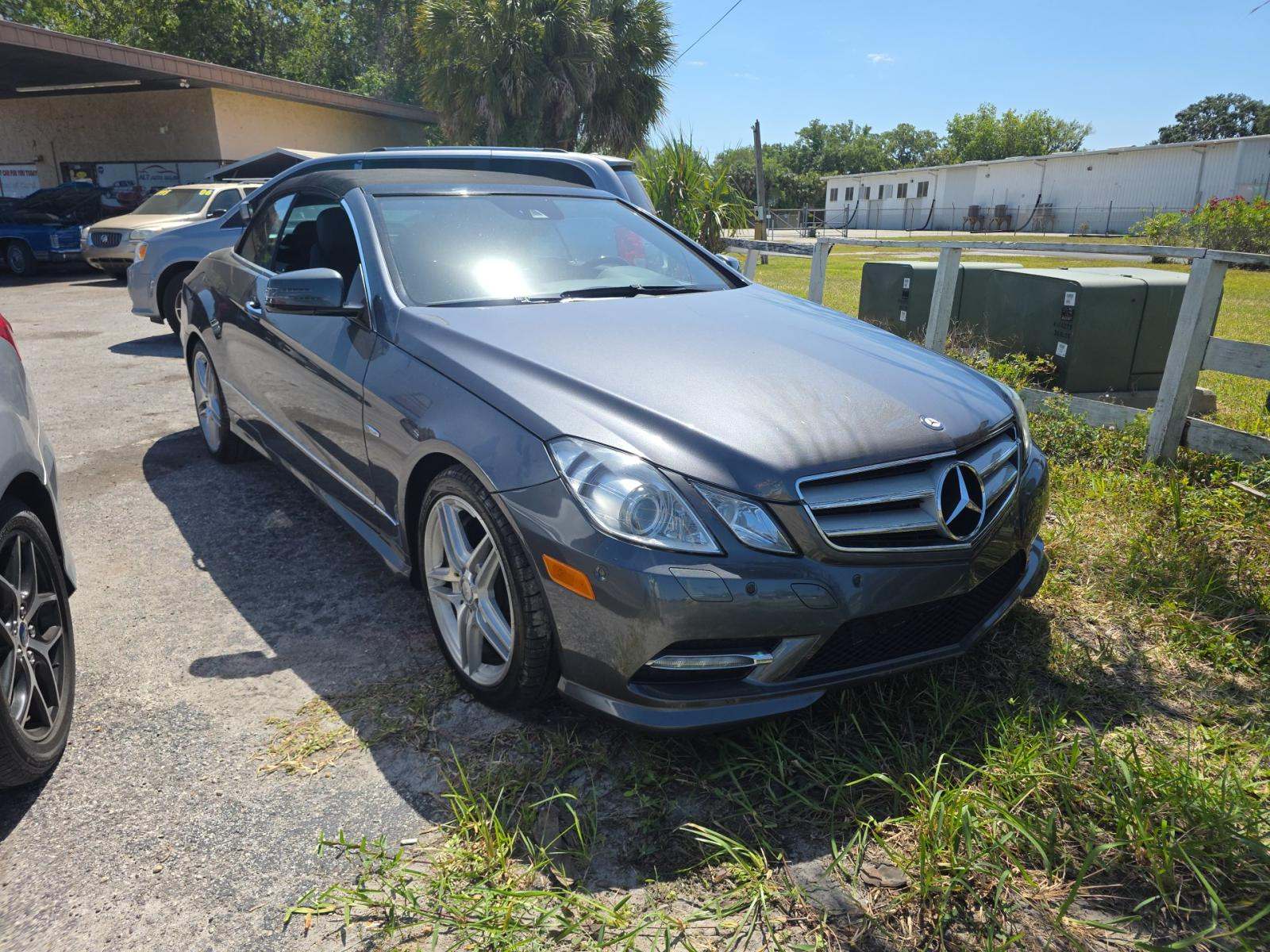 MERCEDES-BENZ E-CLASS - 4