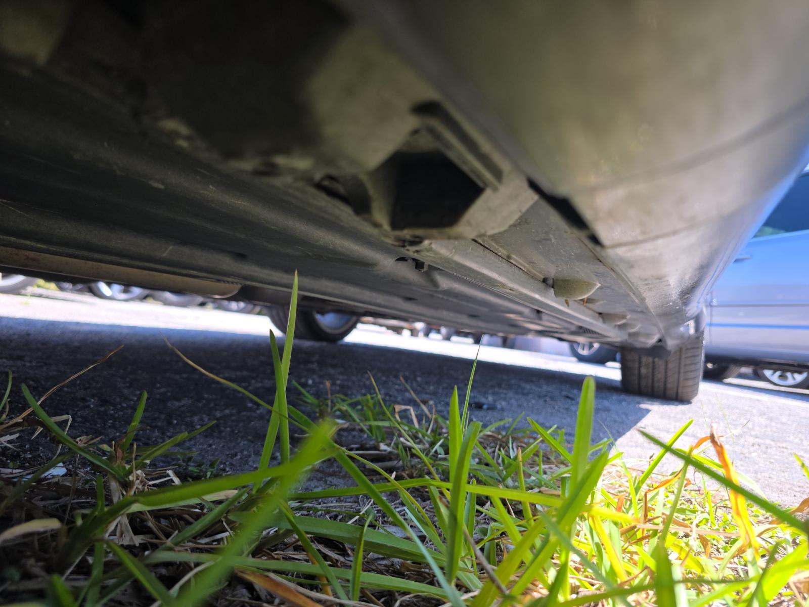 MERCEDES-BENZ E-CLASS - 7