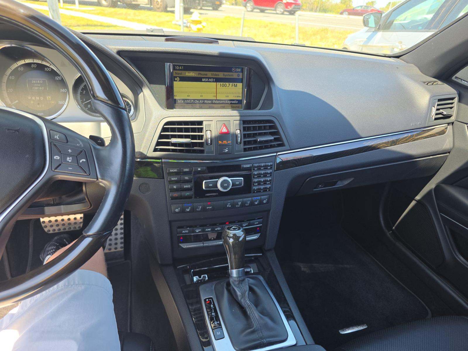 MERCEDES-BENZ E-CLASS - 10