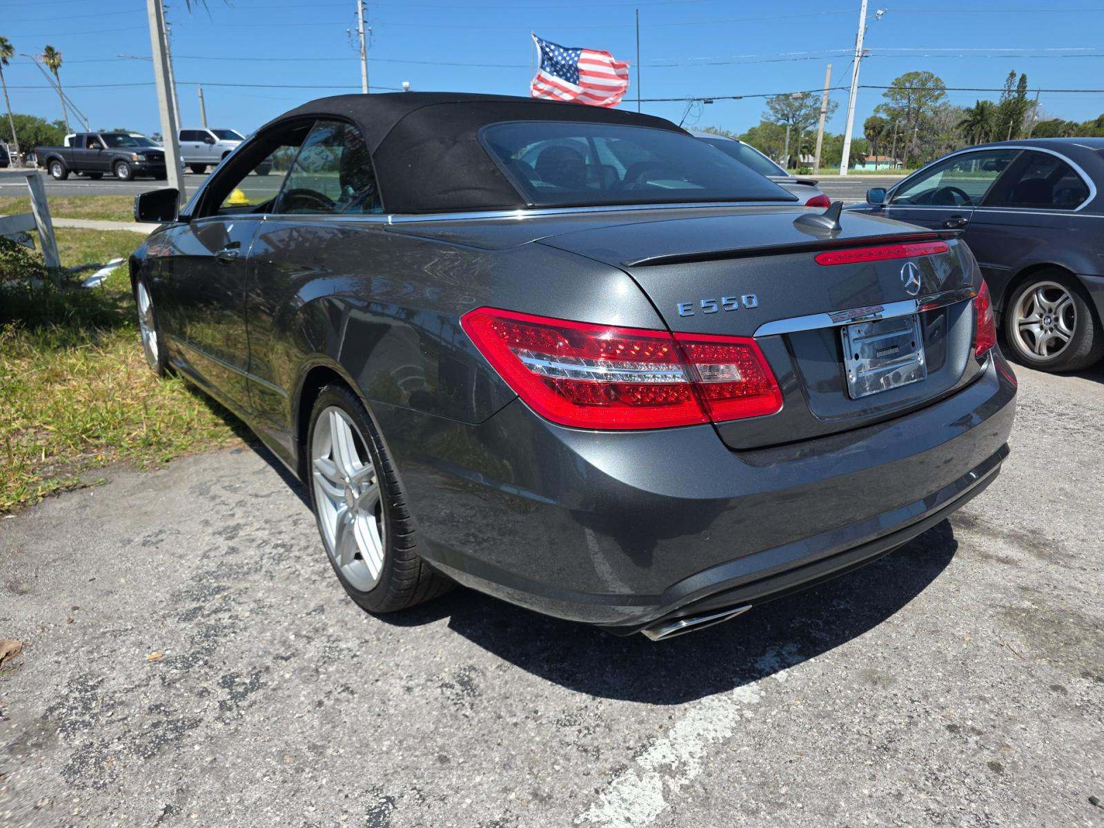 MERCEDES-BENZ E-CLASS - 2