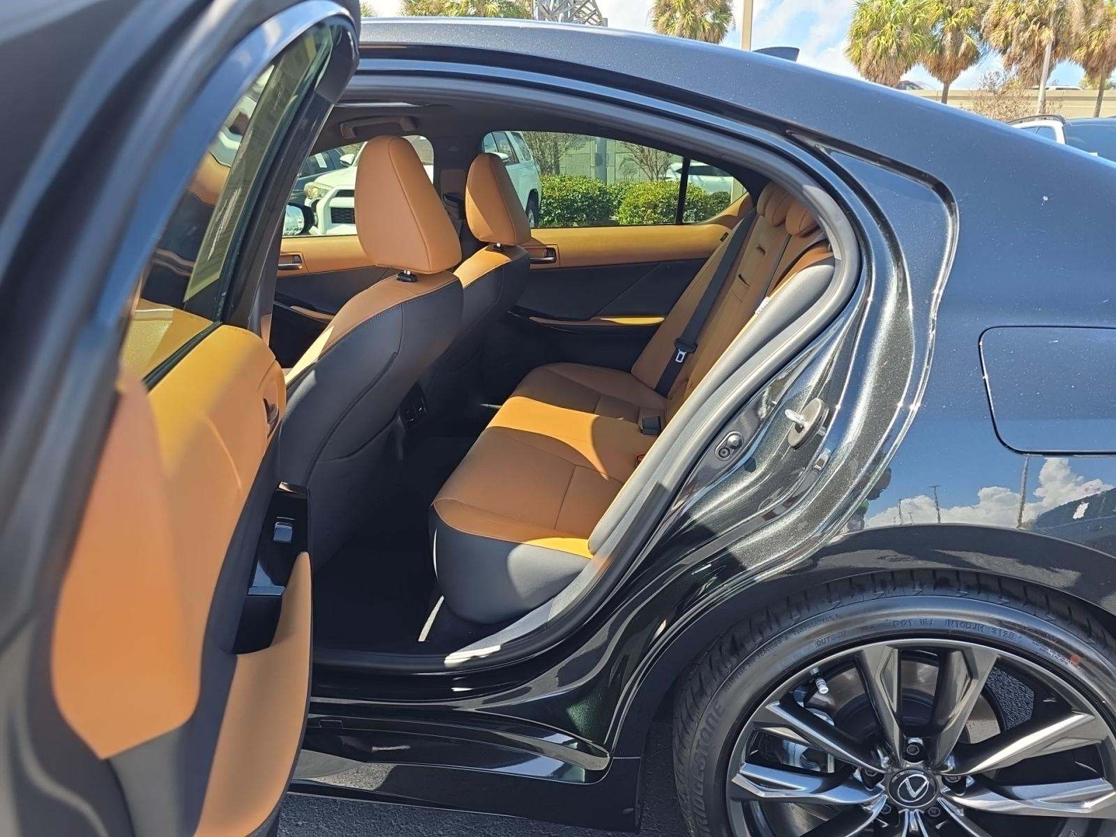 2025 Lexus IS IS 300 F SPORT Design RWD