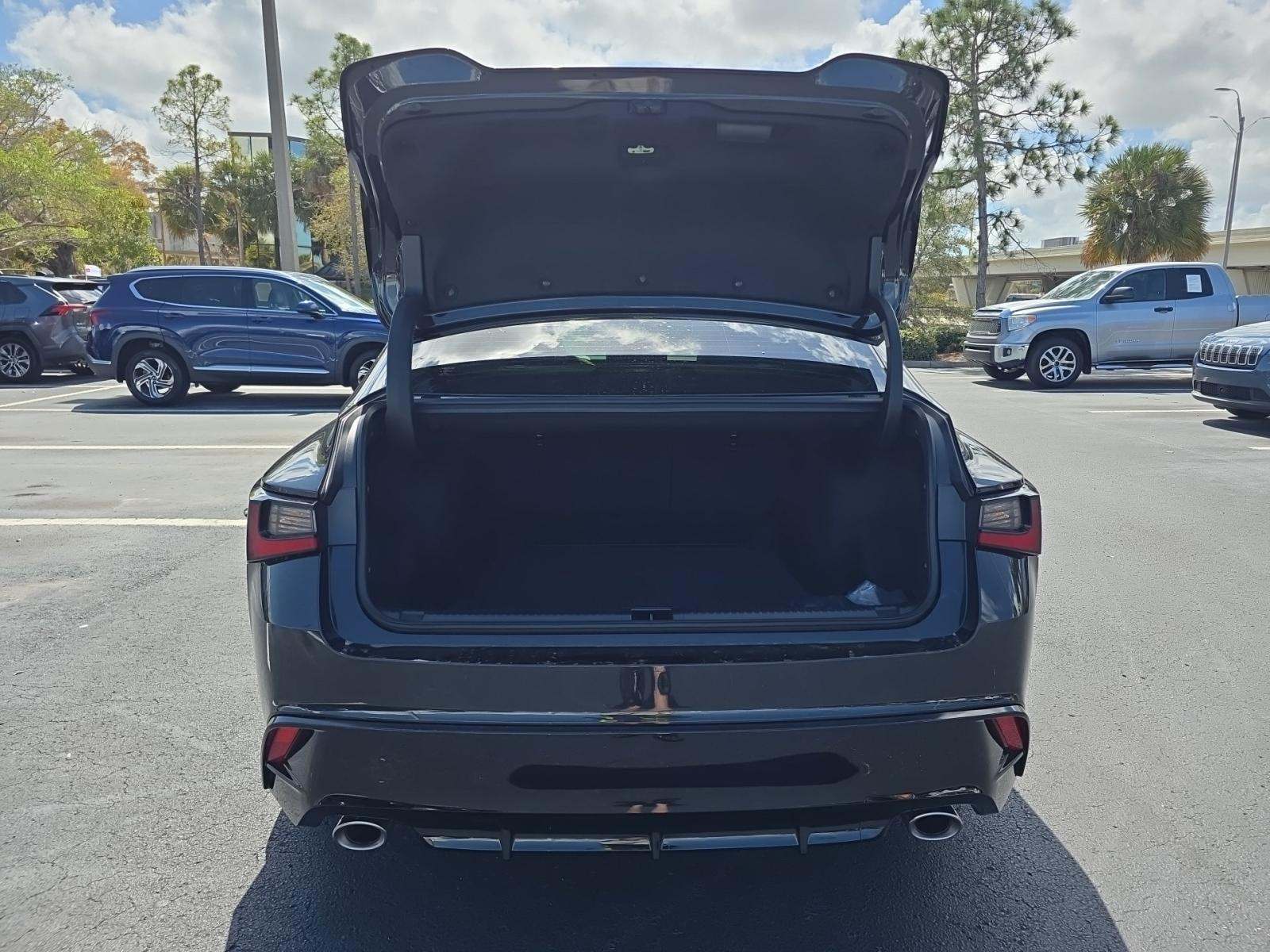 2025 Lexus IS IS 300 F SPORT Design RWD