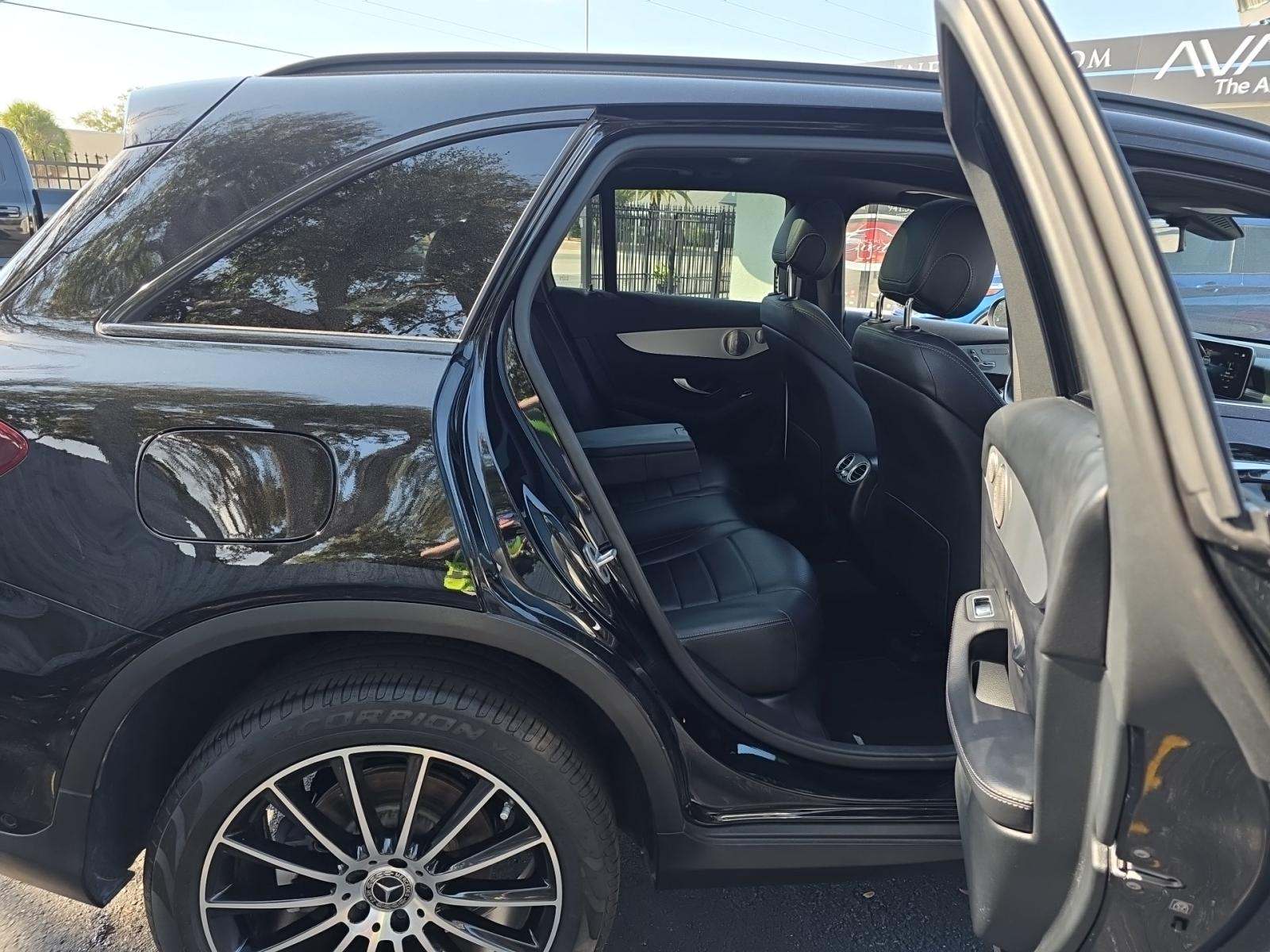 2021 Mercedes-Benz GLC GLC 300 RWD