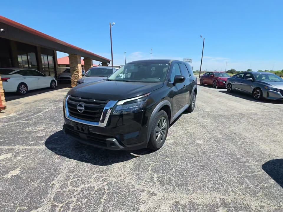 2024 Nissan Pathfinder S FWD