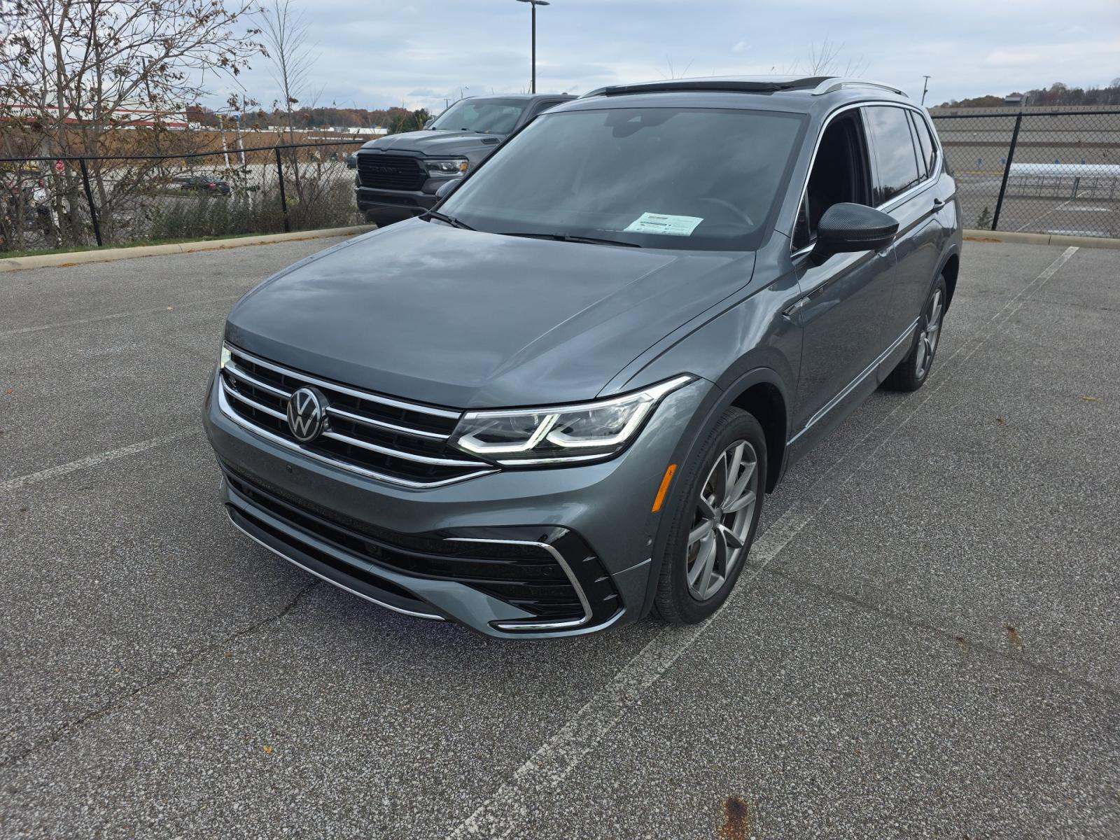 2024 Volkswagen Tiguan 2.0T SEL R-Line AWD