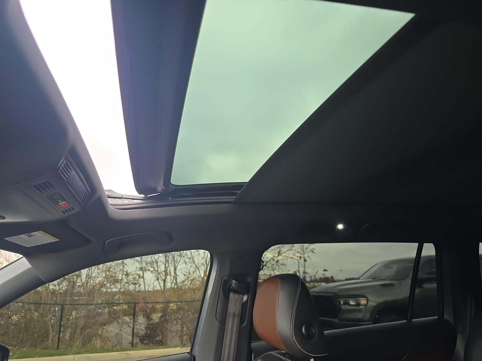 2024 Volkswagen Tiguan 2.0T SEL R-Line AWD