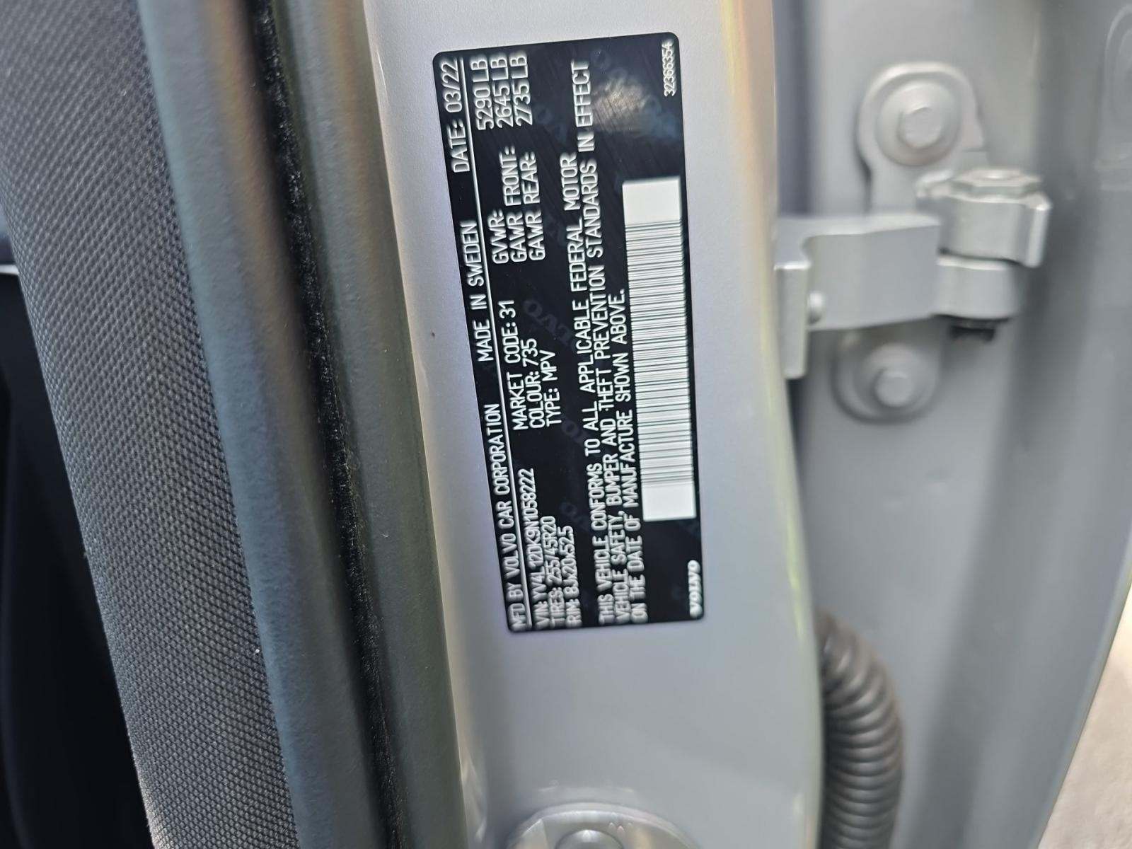 2022 Volvo XC60 B5 Momentum FWD