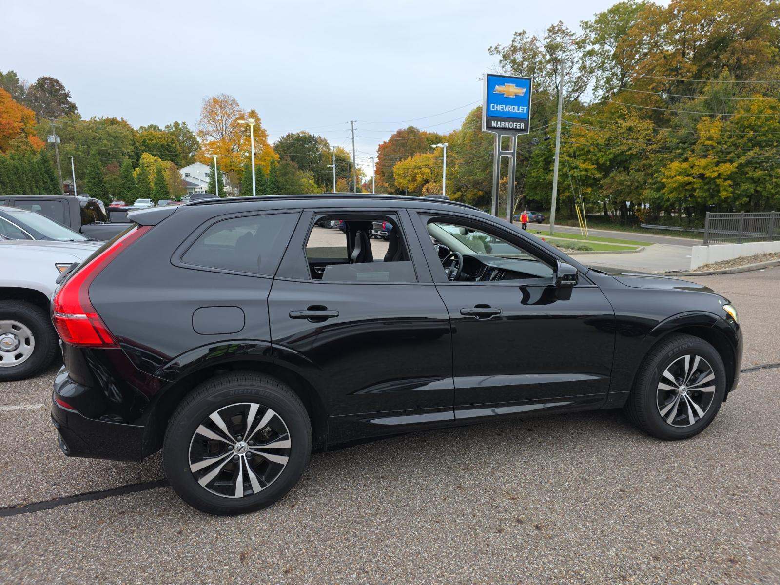 2024 Volvo XC60 B5 Core AWD