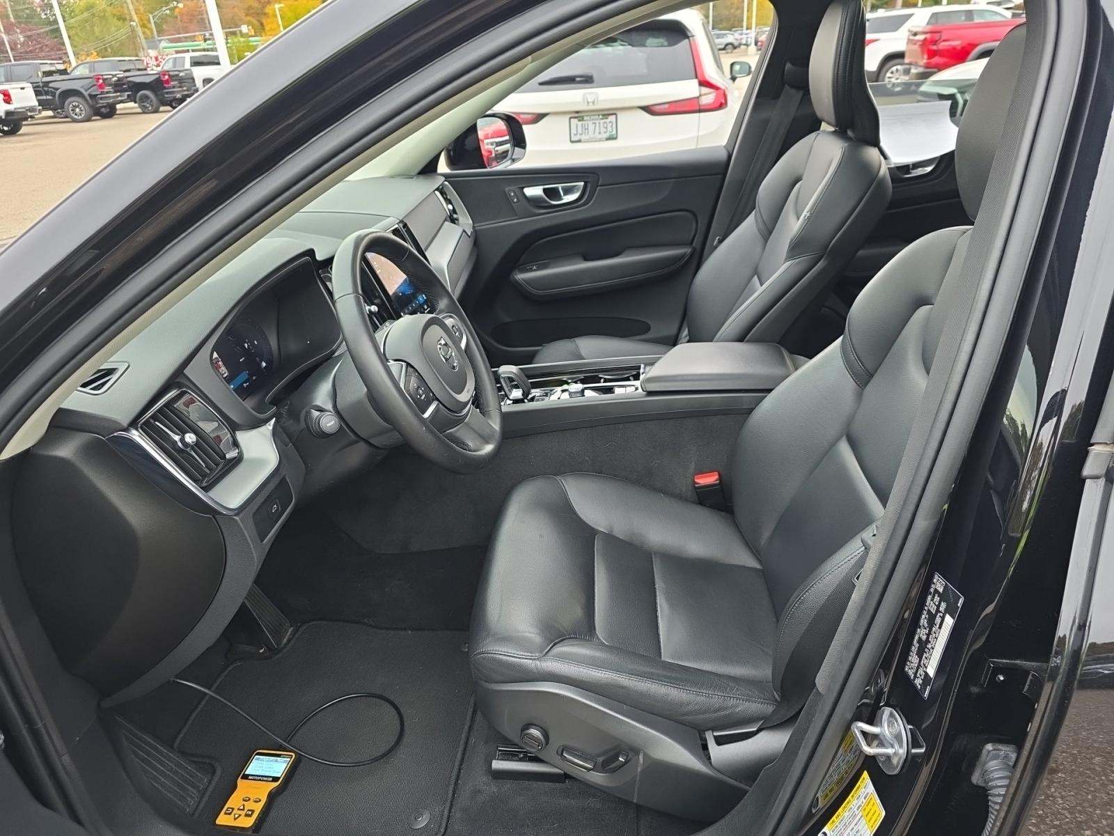 2024 Volvo XC60 B5 Core AWD