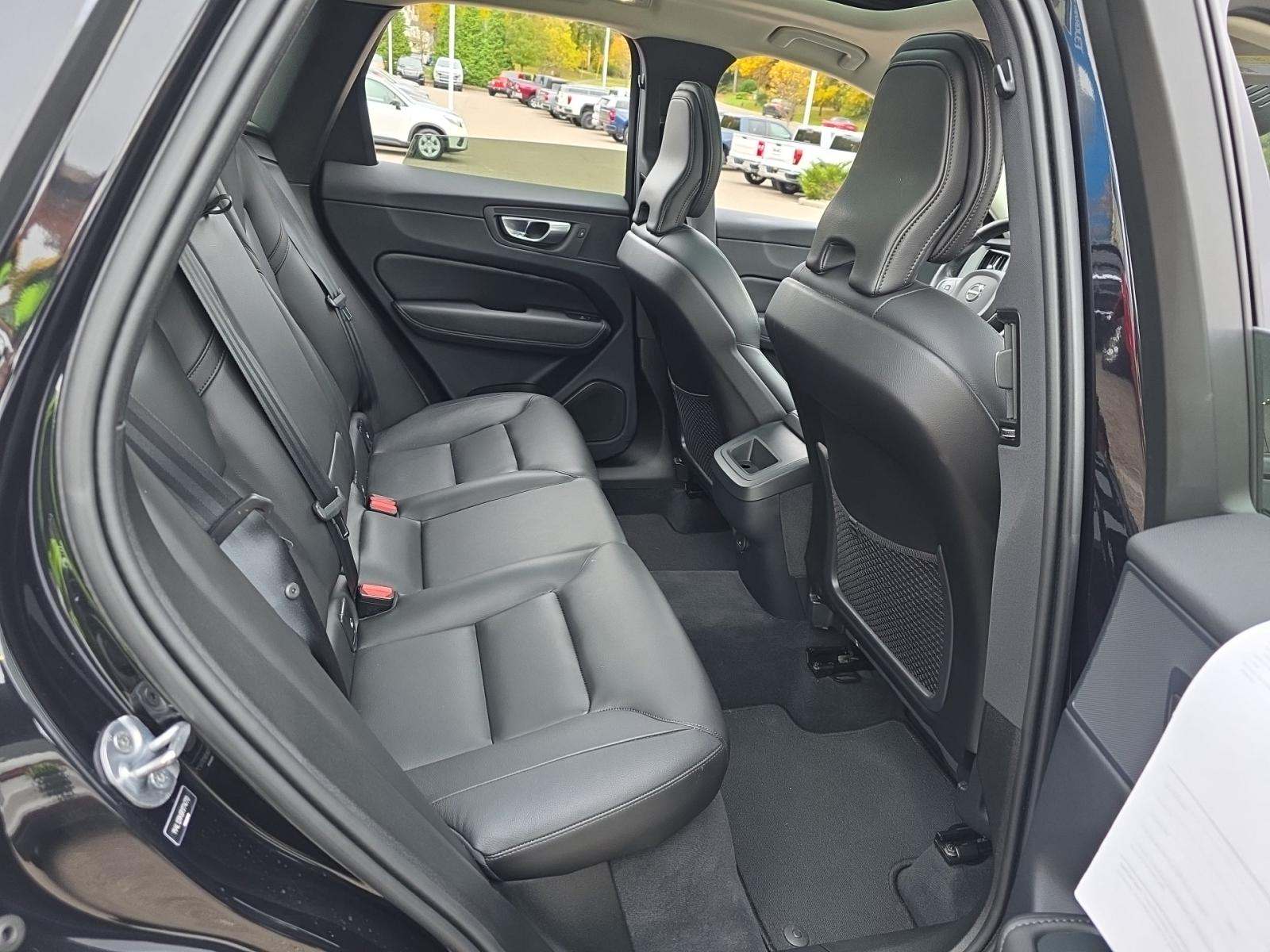 2024 Volvo XC60 B5 Core AWD