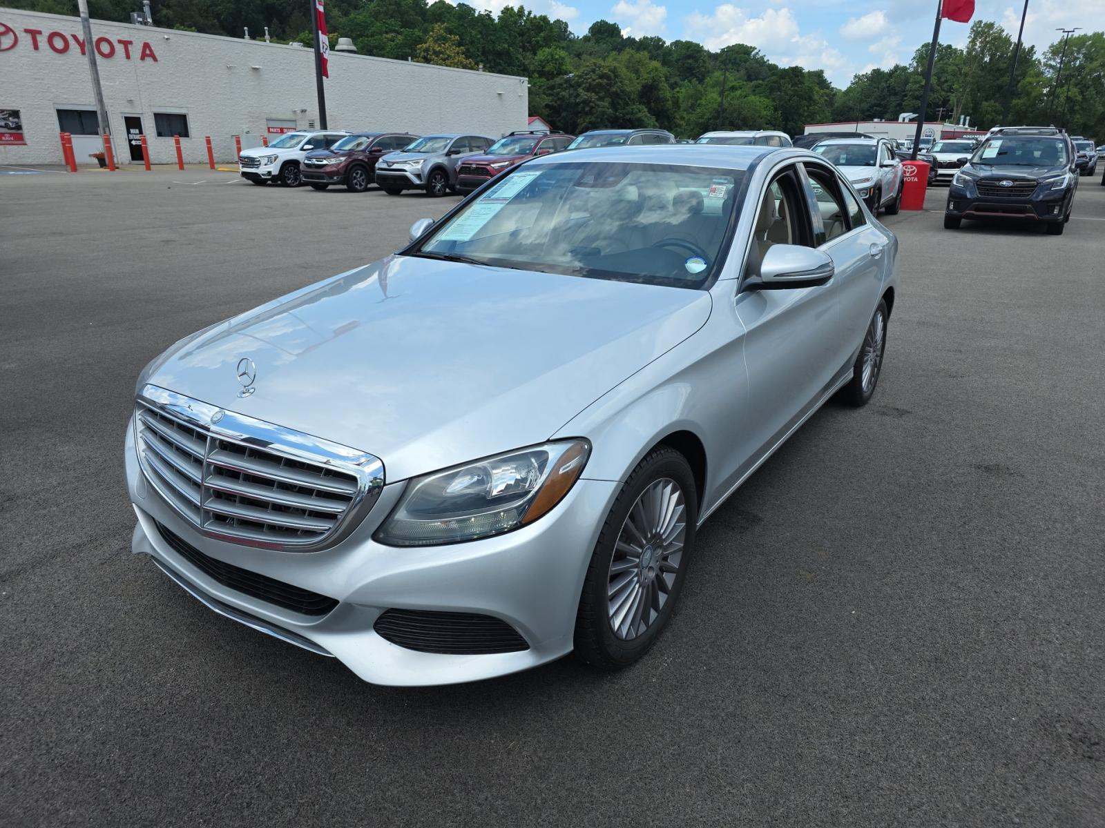 2016 Mercedes-Benz C 300 w/Luxury Pkg