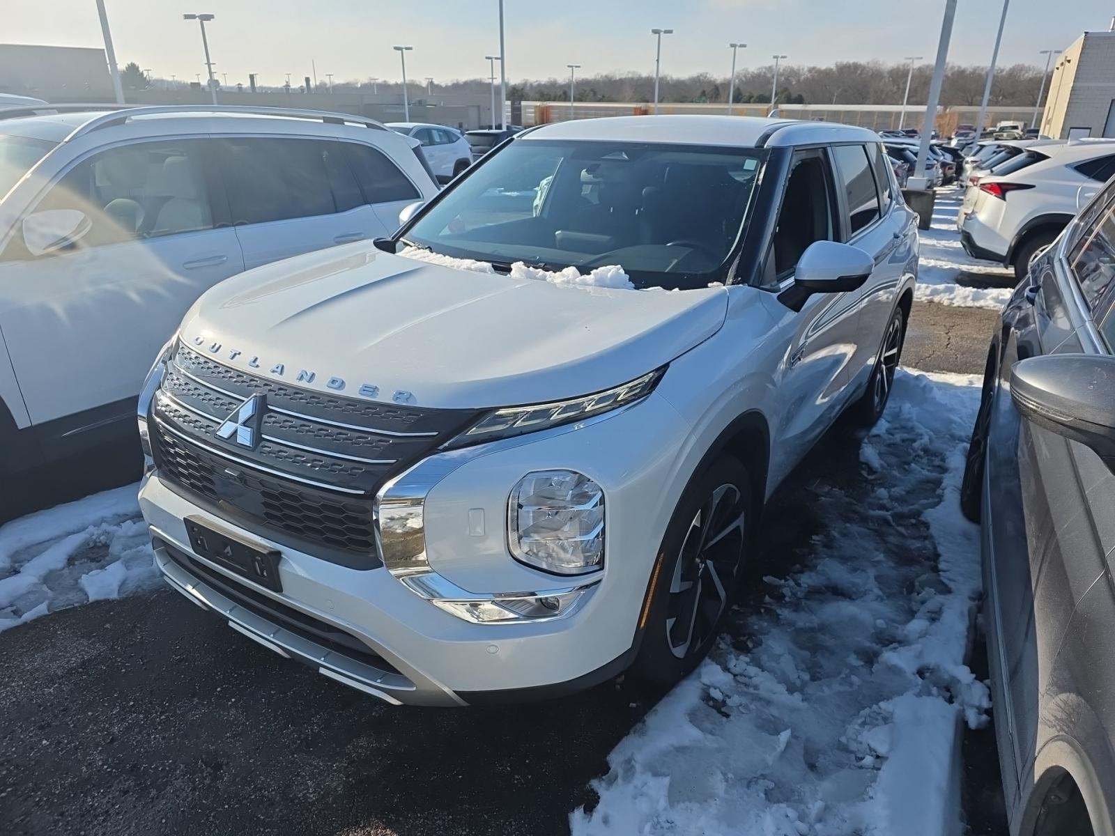 2023 Mitsubishi Outlander PHEV SE AWD