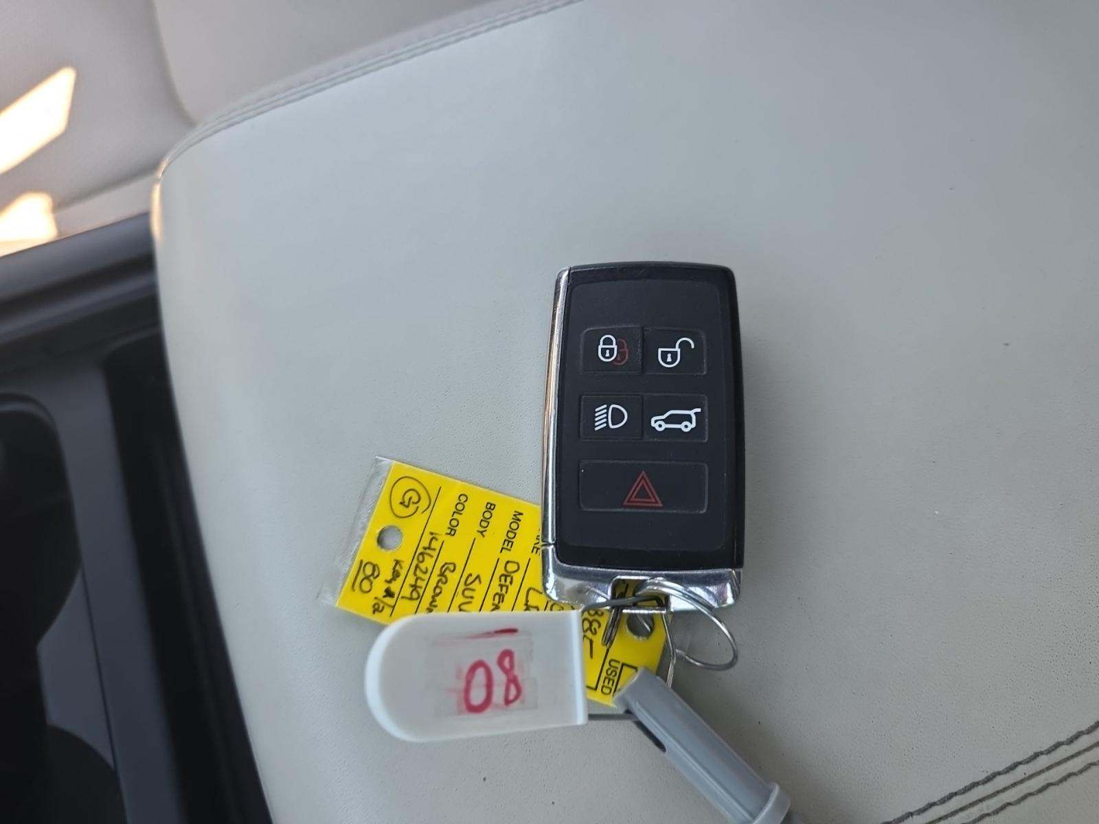 2023 Land Rover Defender 130 X-Dynamic SE AWD