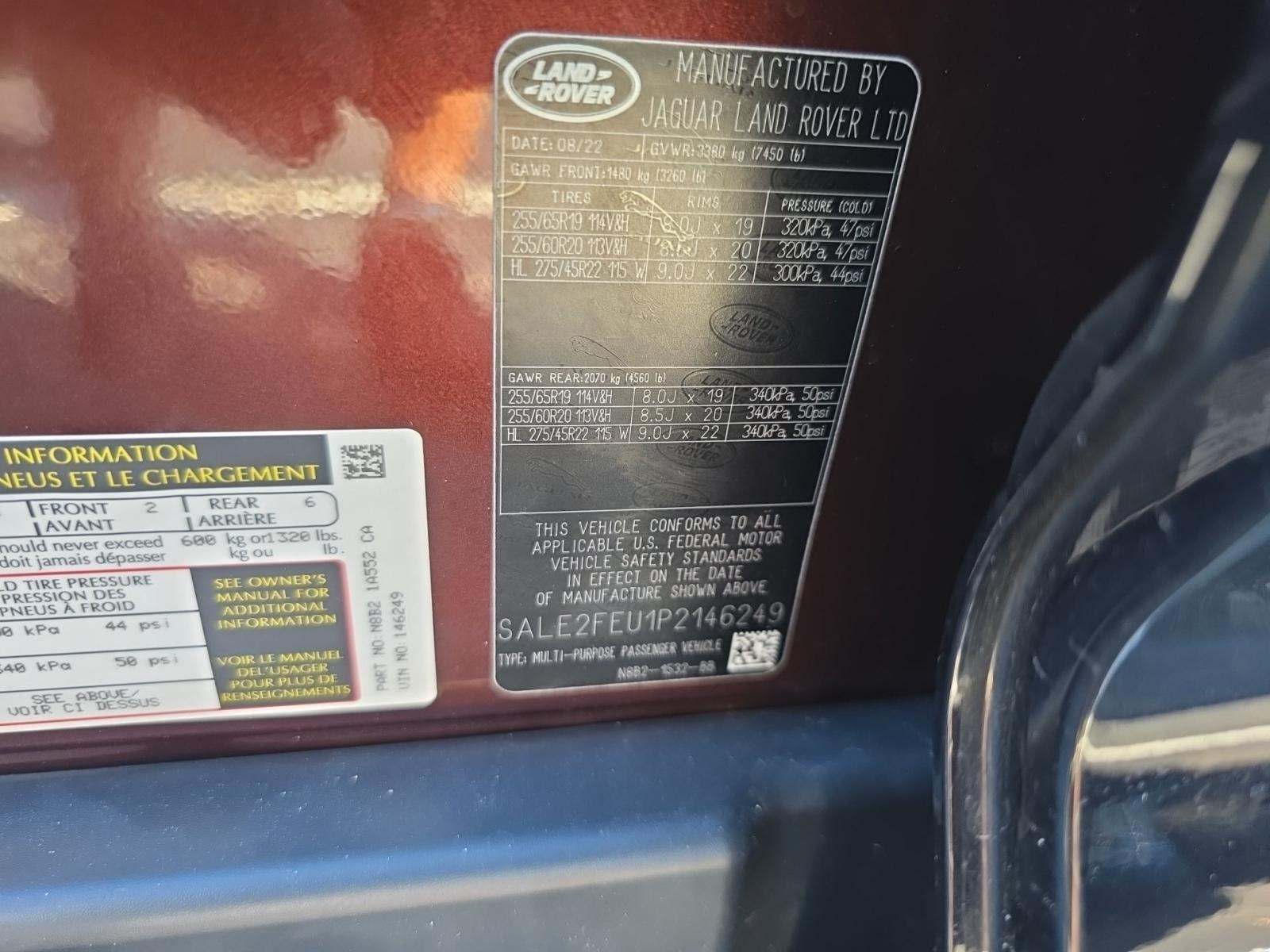 2023 Land Rover Defender 130 X-Dynamic SE AWD