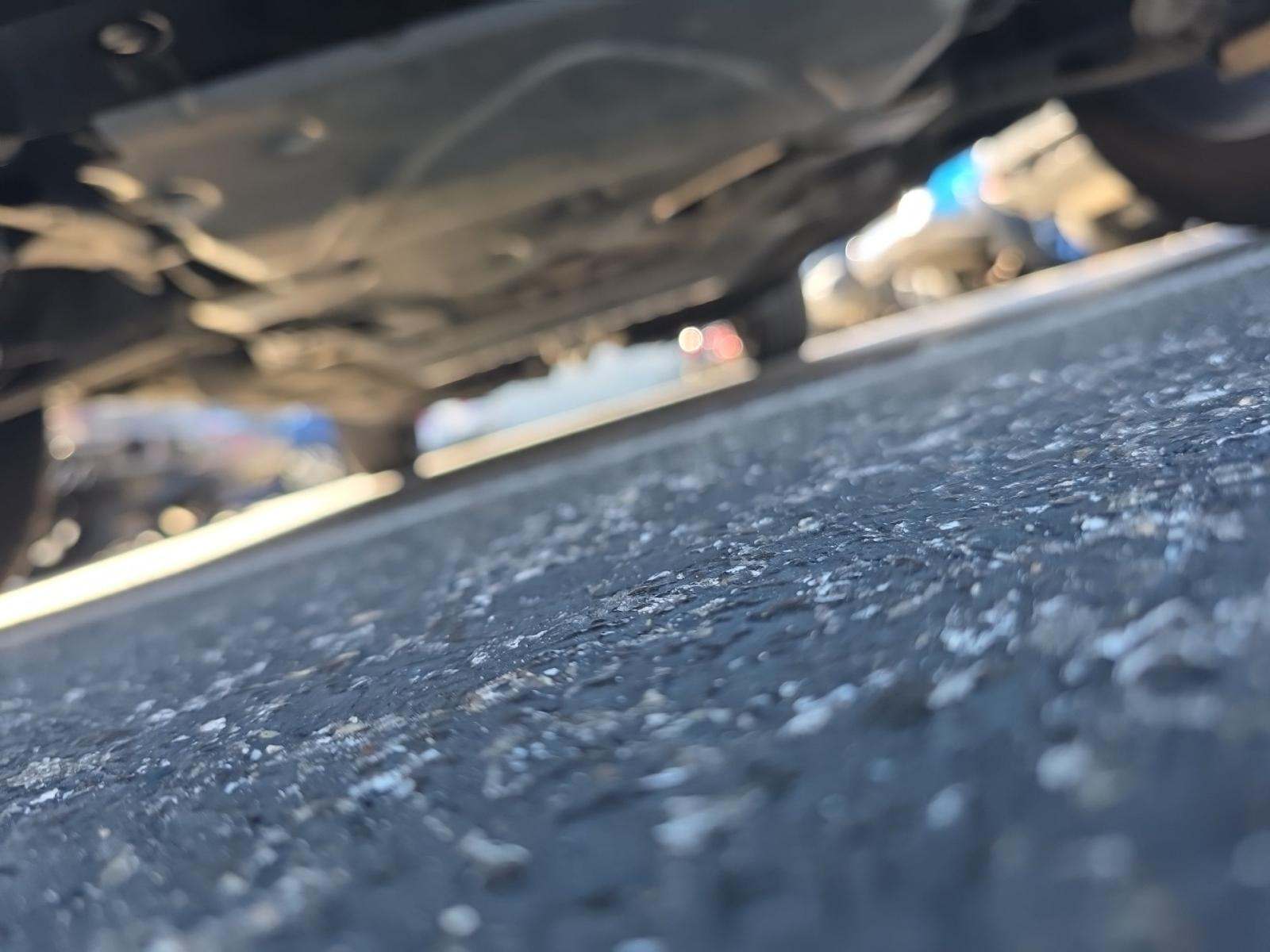 2023 Land Rover Defender 130 X-Dynamic SE AWD