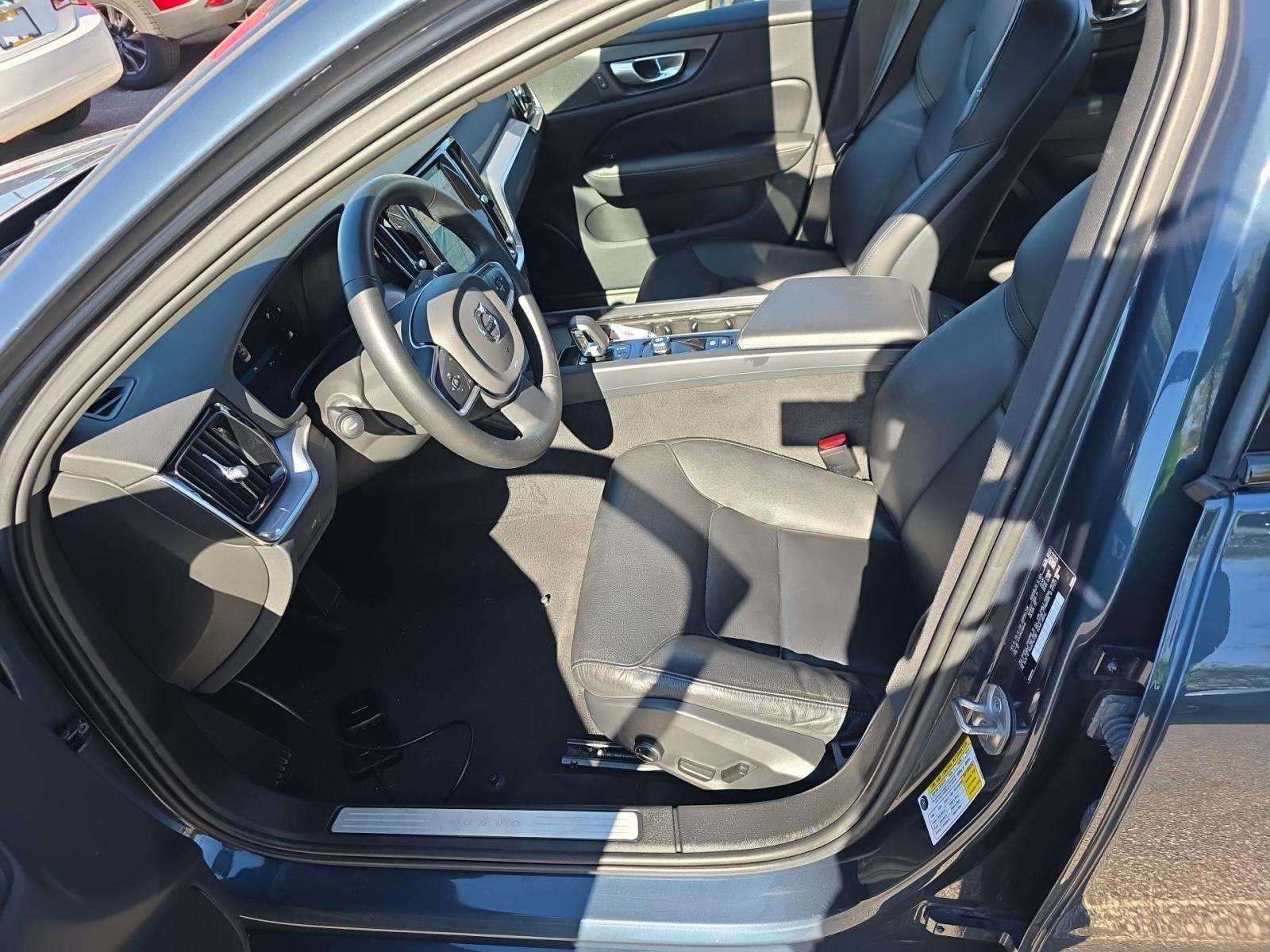 2024 Volvo S60 B5 Core AWD