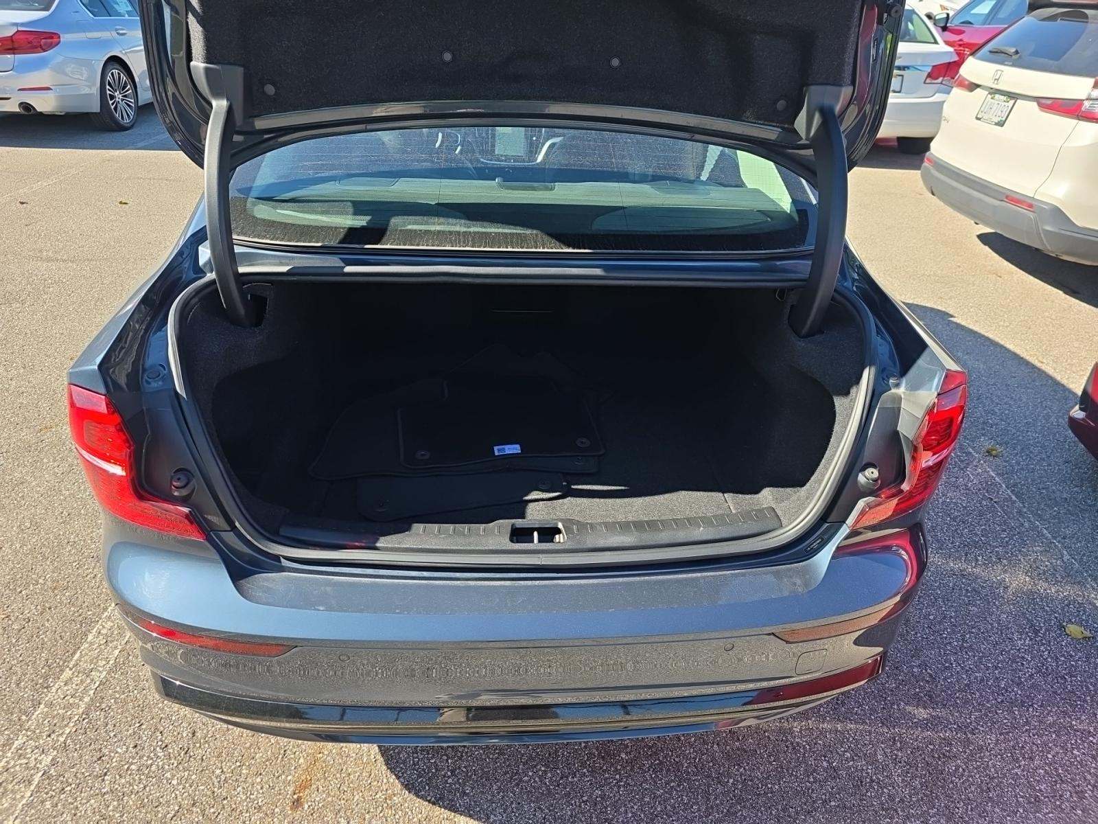 2024 Volvo S60 B5 Core AWD