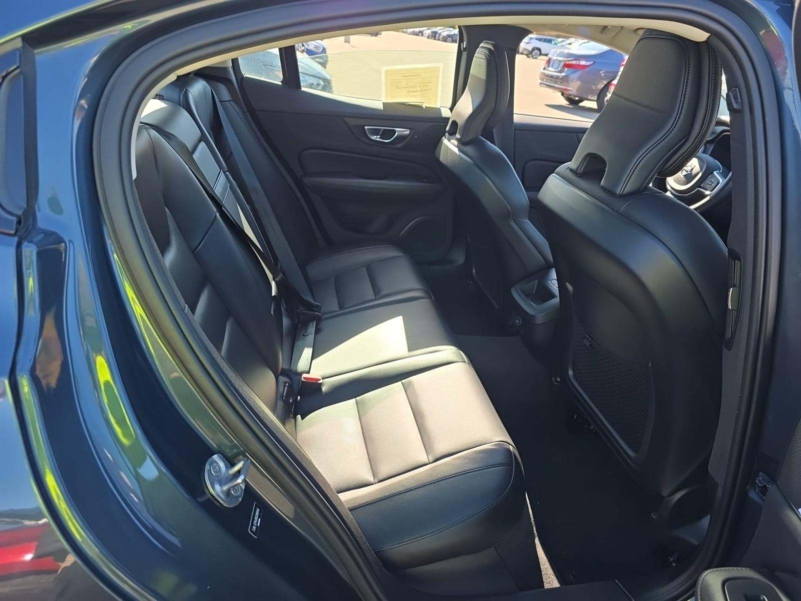 2024 Volvo S60 B5 Core AWD