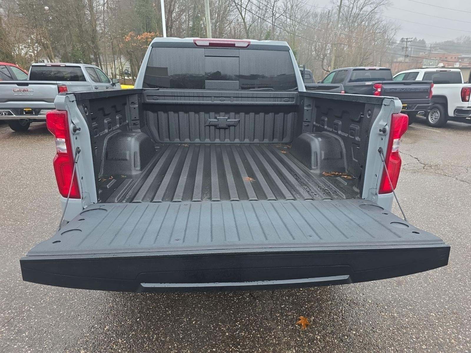 2025 Chevrolet Silverado 1500 RST AWD