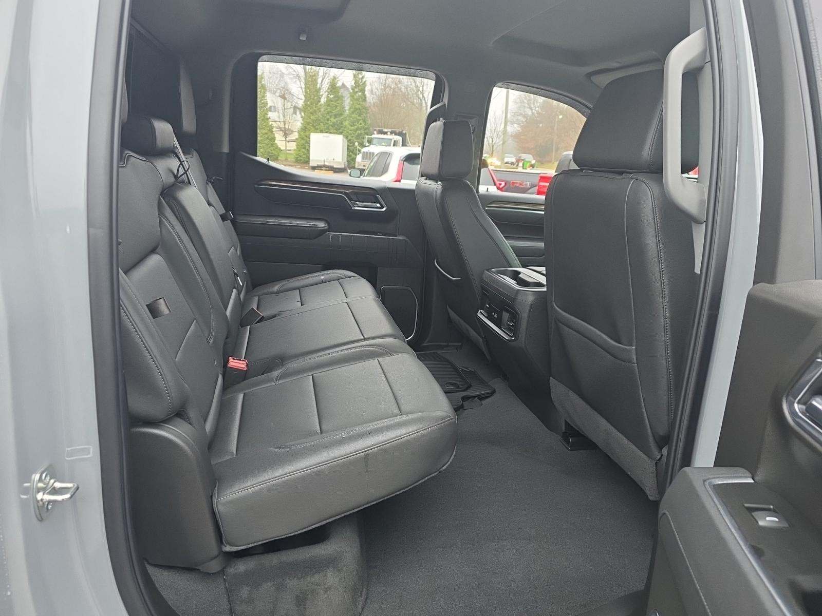 2025 Chevrolet Silverado 1500 RST AWD