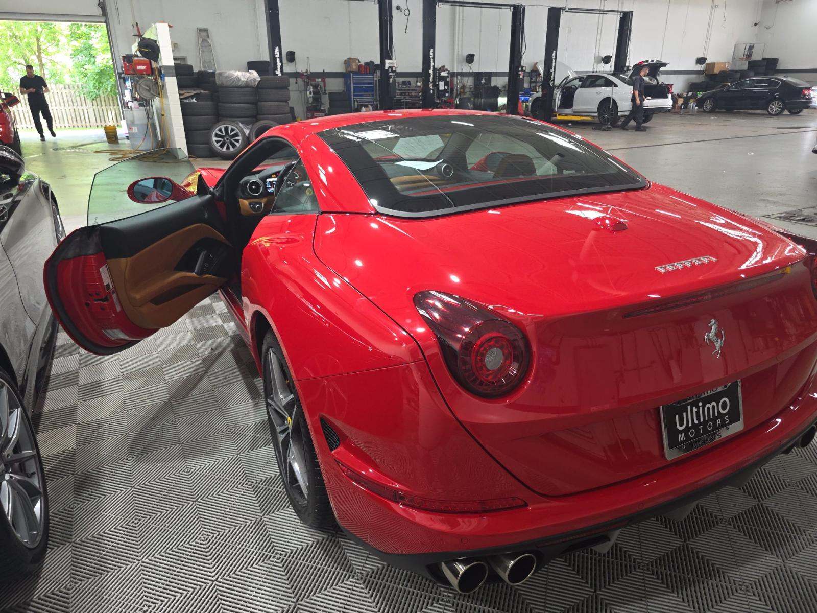 2016 Ferrari California T RWD
