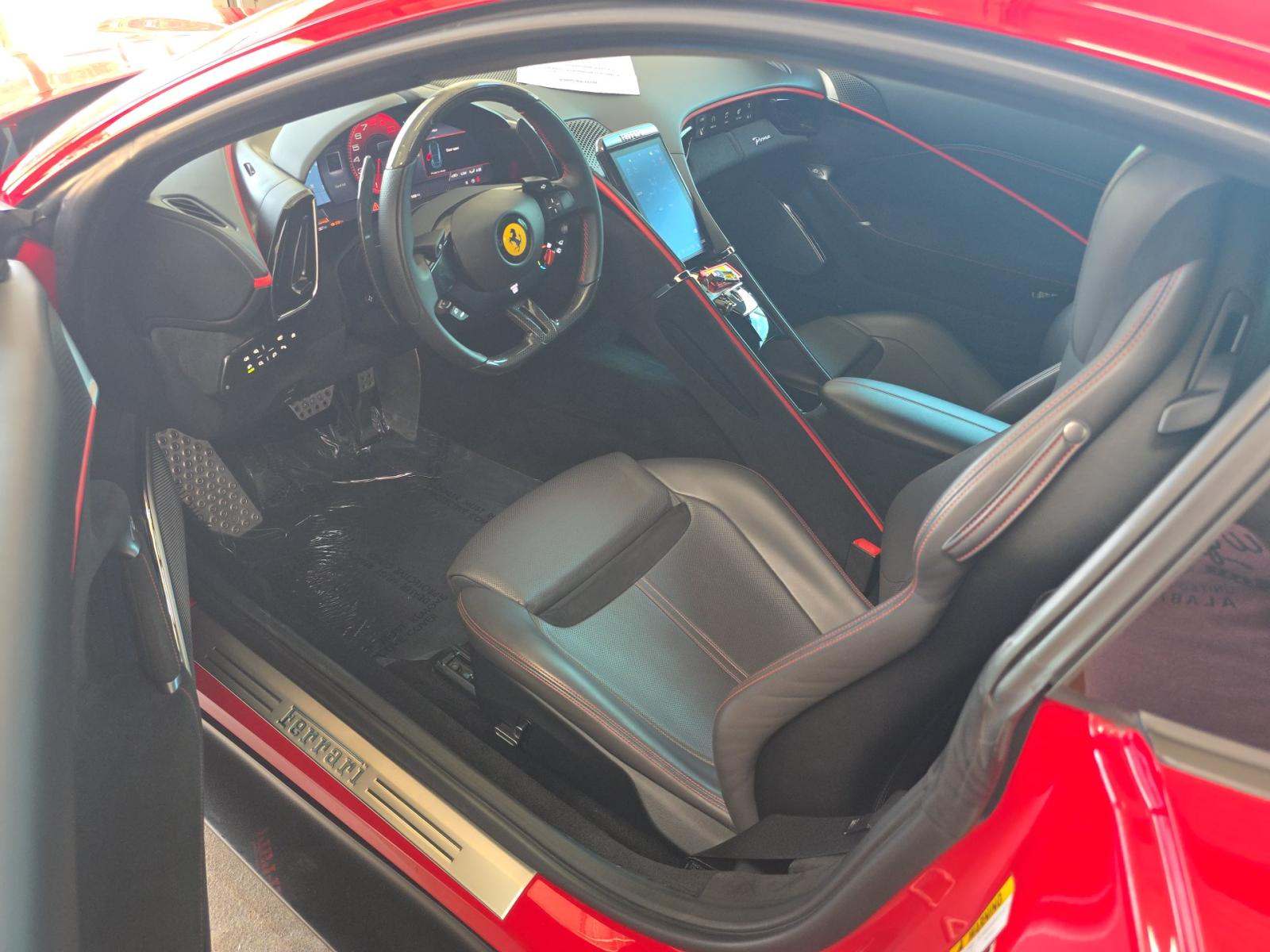 2021 Ferrari Roma Base RWD