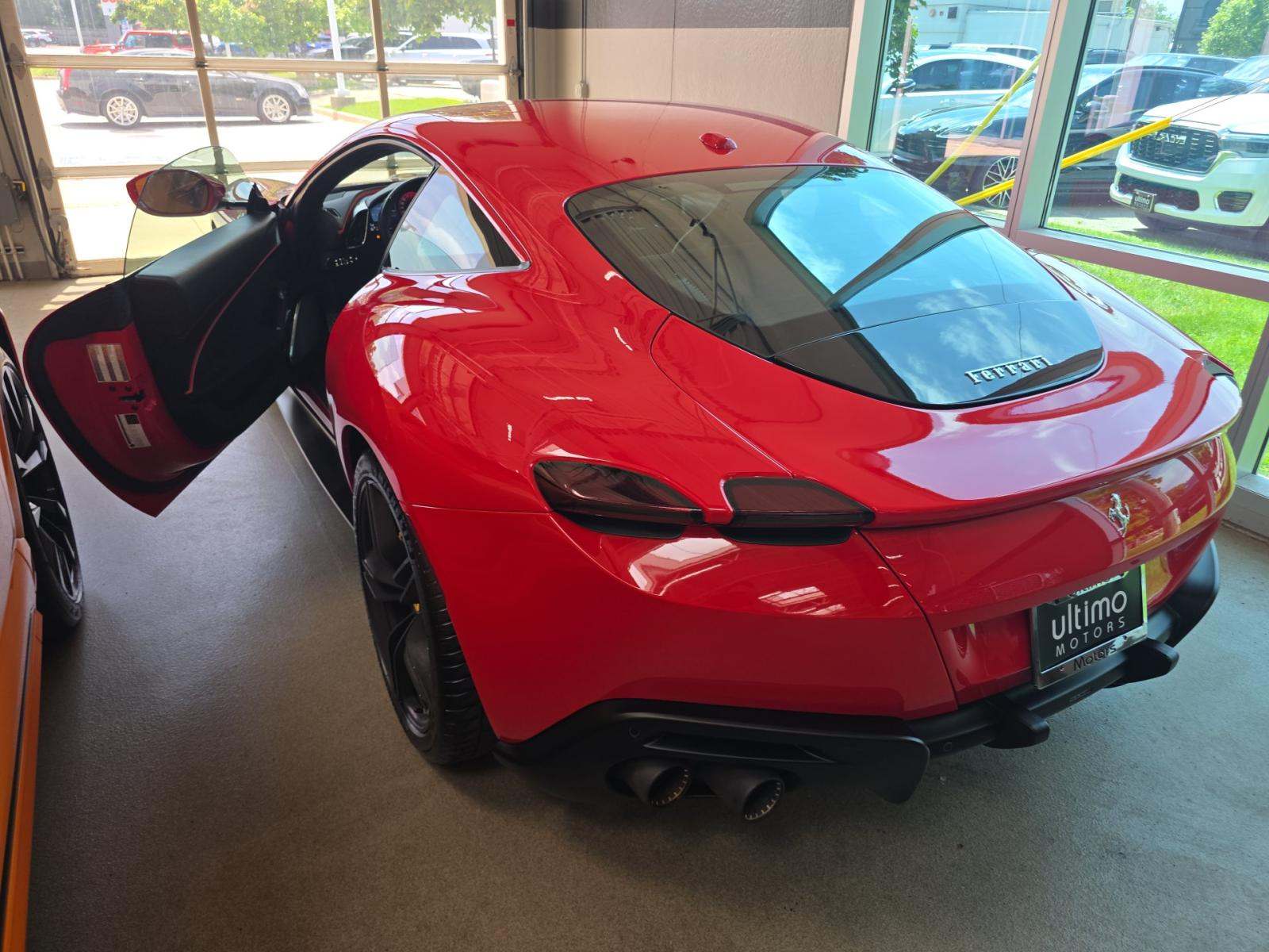 2021 Ferrari Roma Base RWD