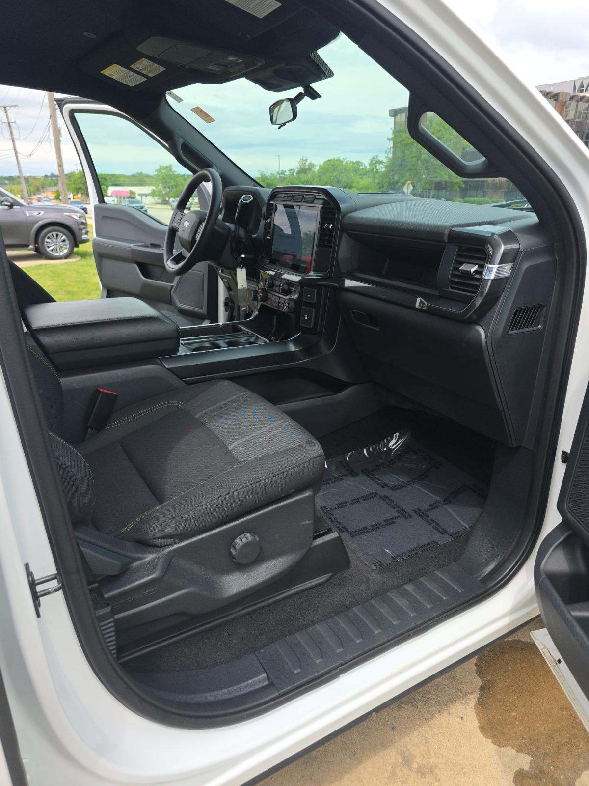 2024 Ford F-150 STX AWD