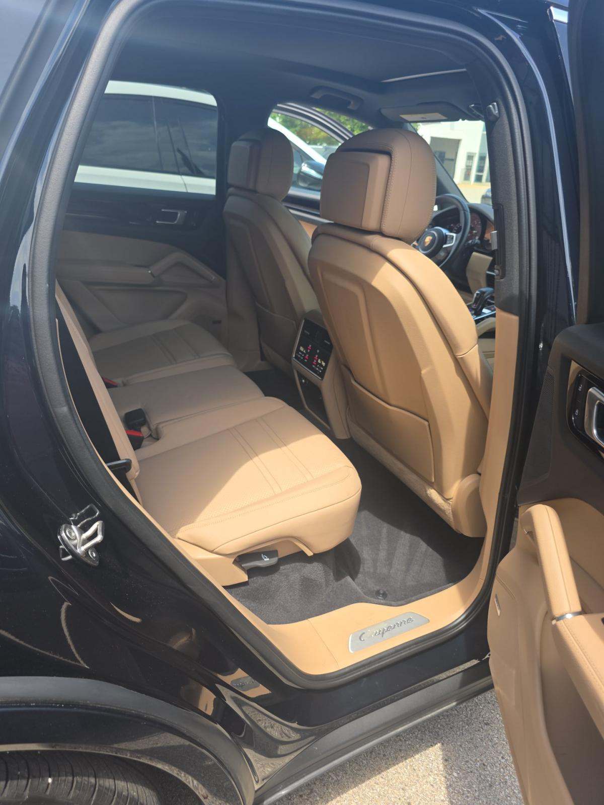 2023 Porsche Cayenne Base AWD
