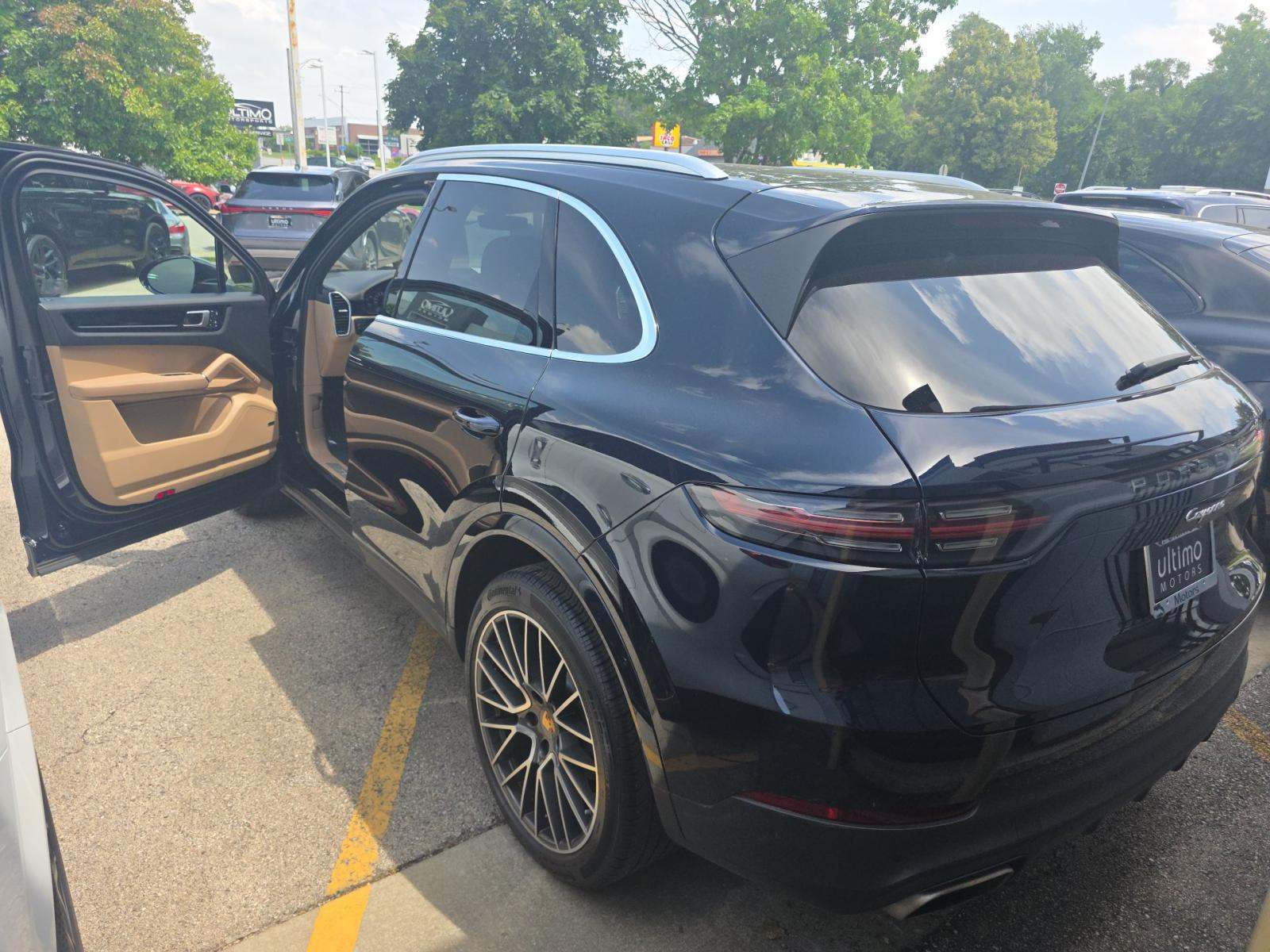 2023 Porsche Cayenne Base AWD
