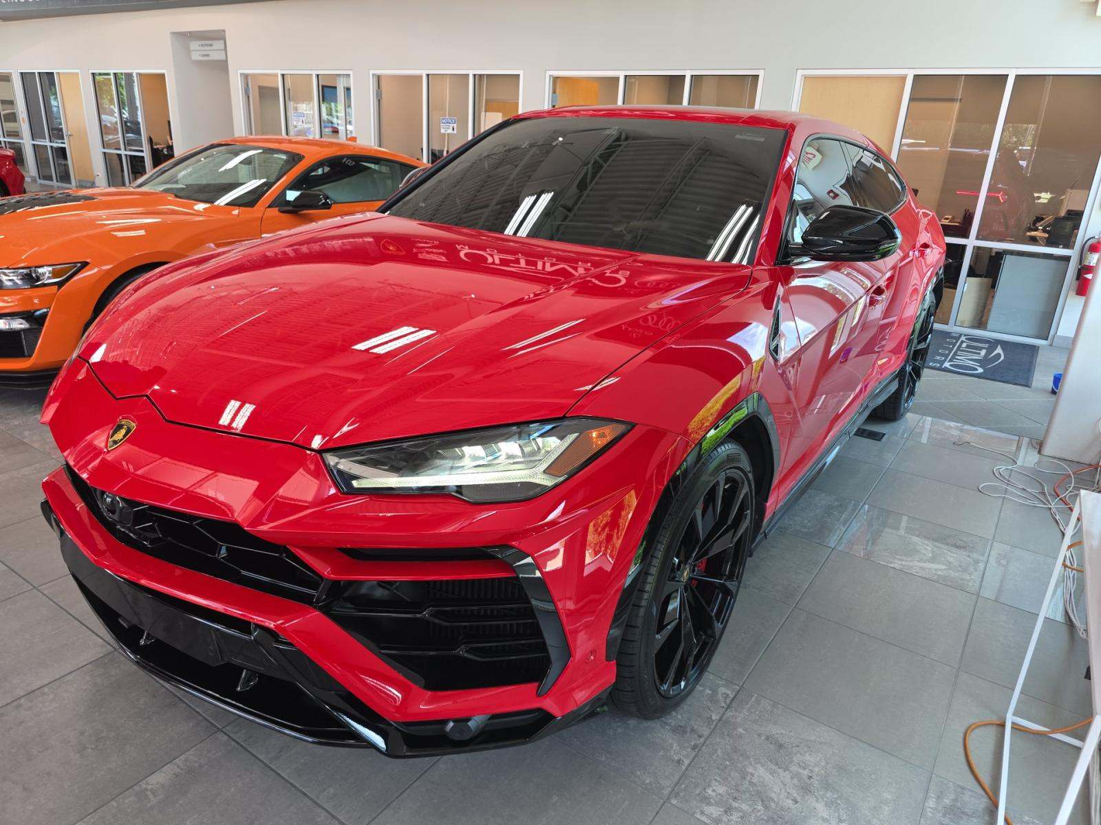 2022 Lamborghini Urus Pearl Capsule AWD