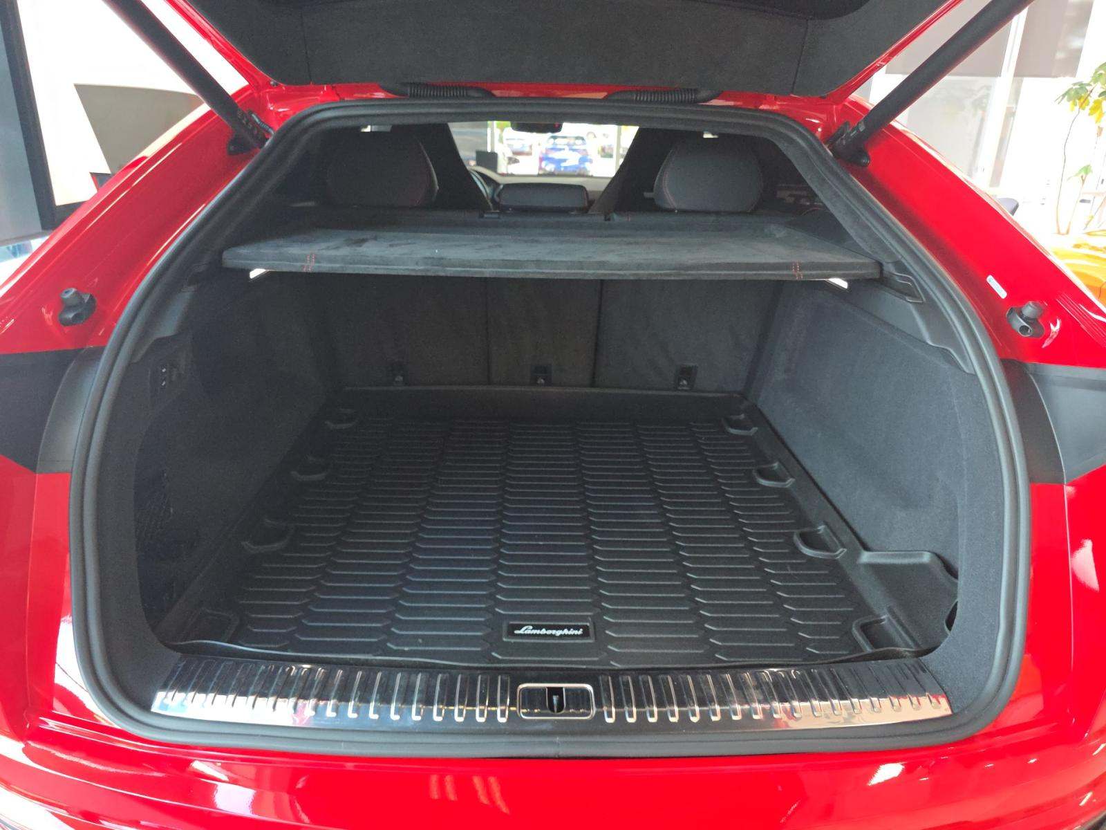2022 Lamborghini Urus Pearl Capsule AWD