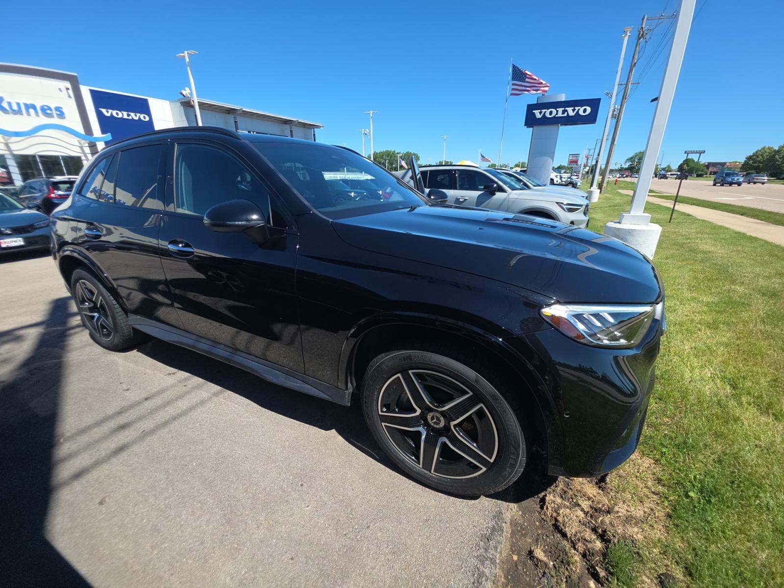 2023 Mercedes-Benz GLC GLC 300 RWD