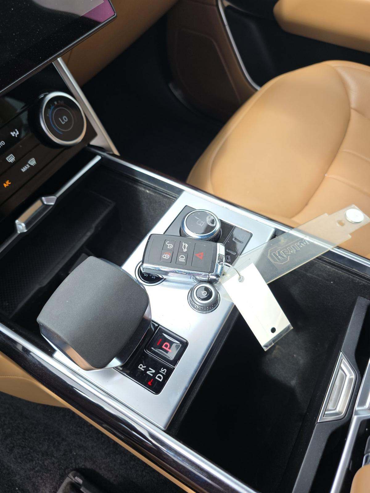 2023 Land Rover Range Rover SE AWD