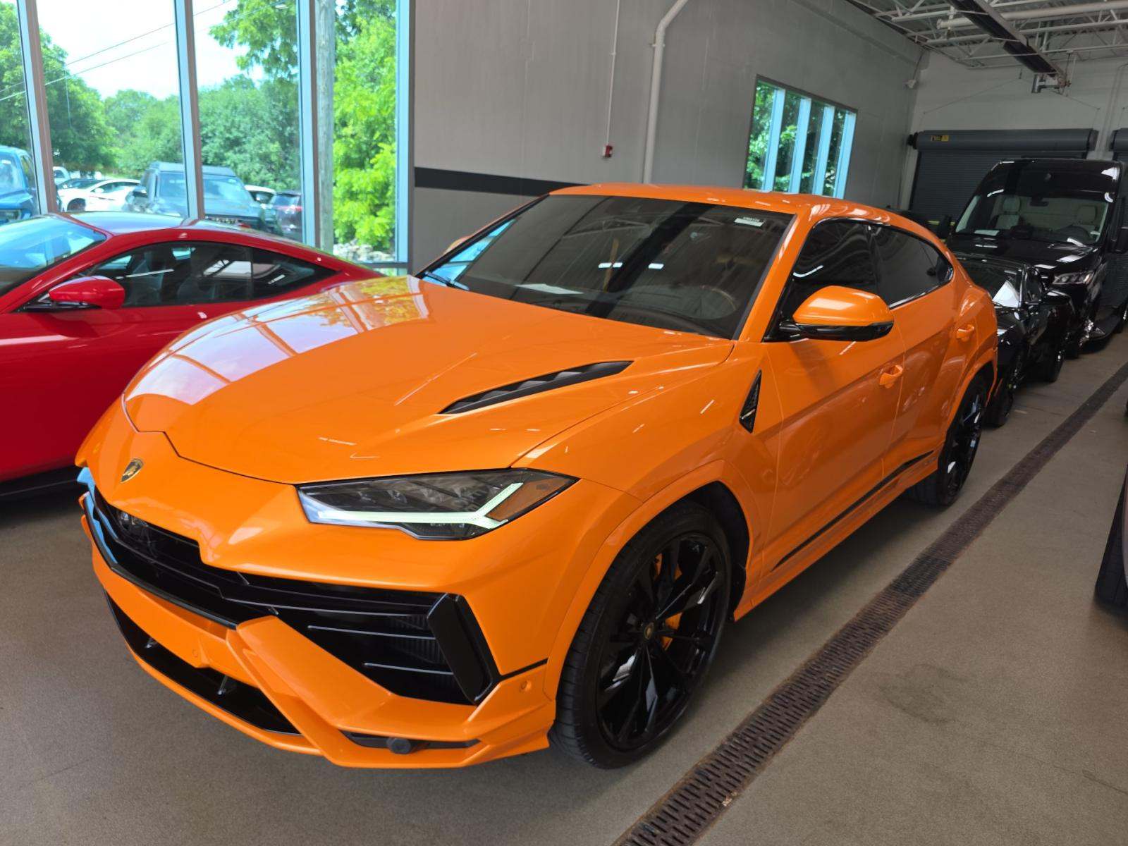 2024 Lamborghini Urus S AWD