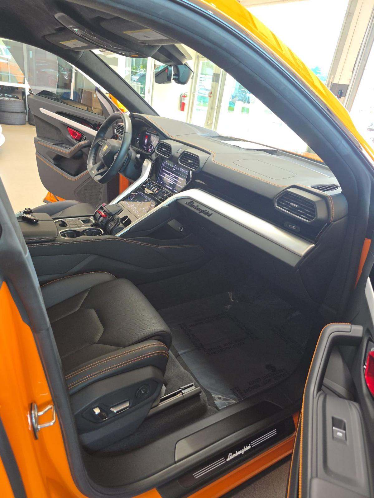 2024 Lamborghini Urus S AWD