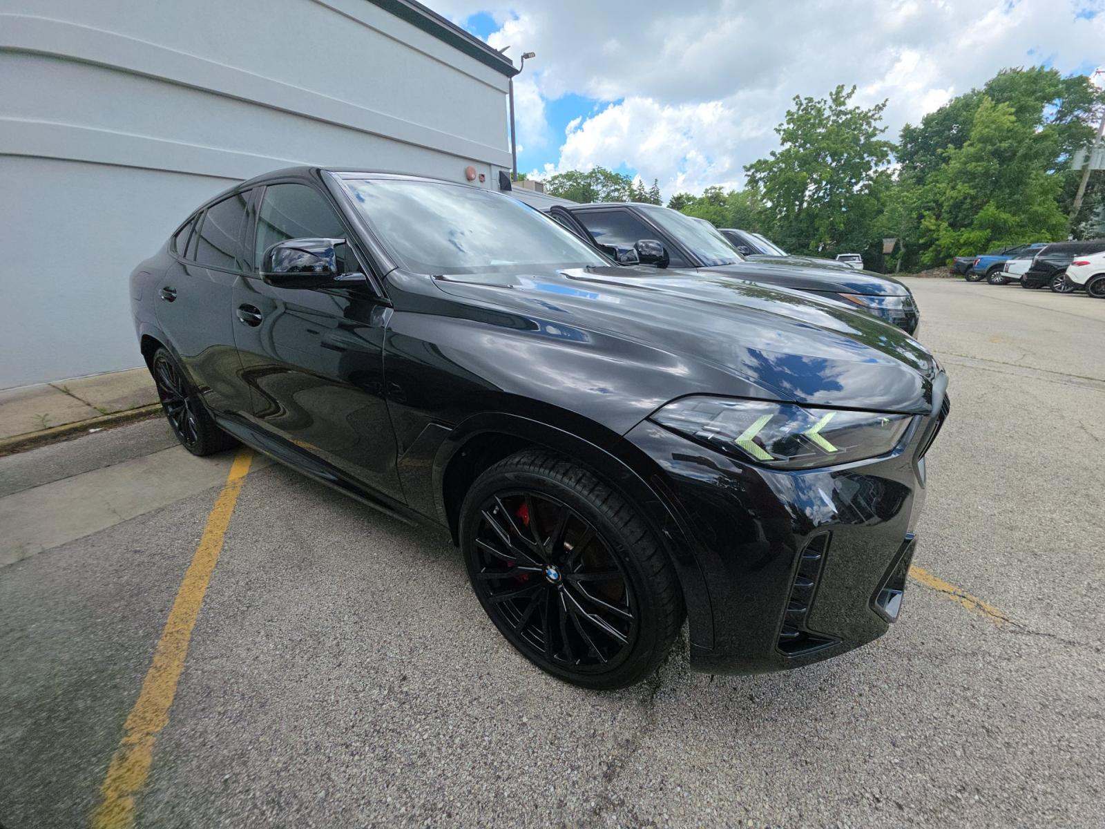 2025 BMW X6 M60i xDrive AWD