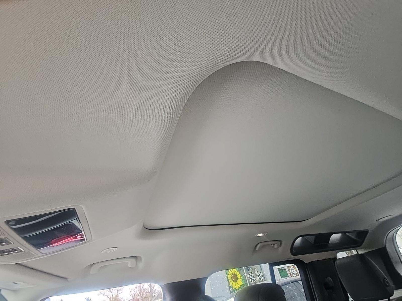 2024 Land Rover Defender 110 X-Dynamic SE AWD