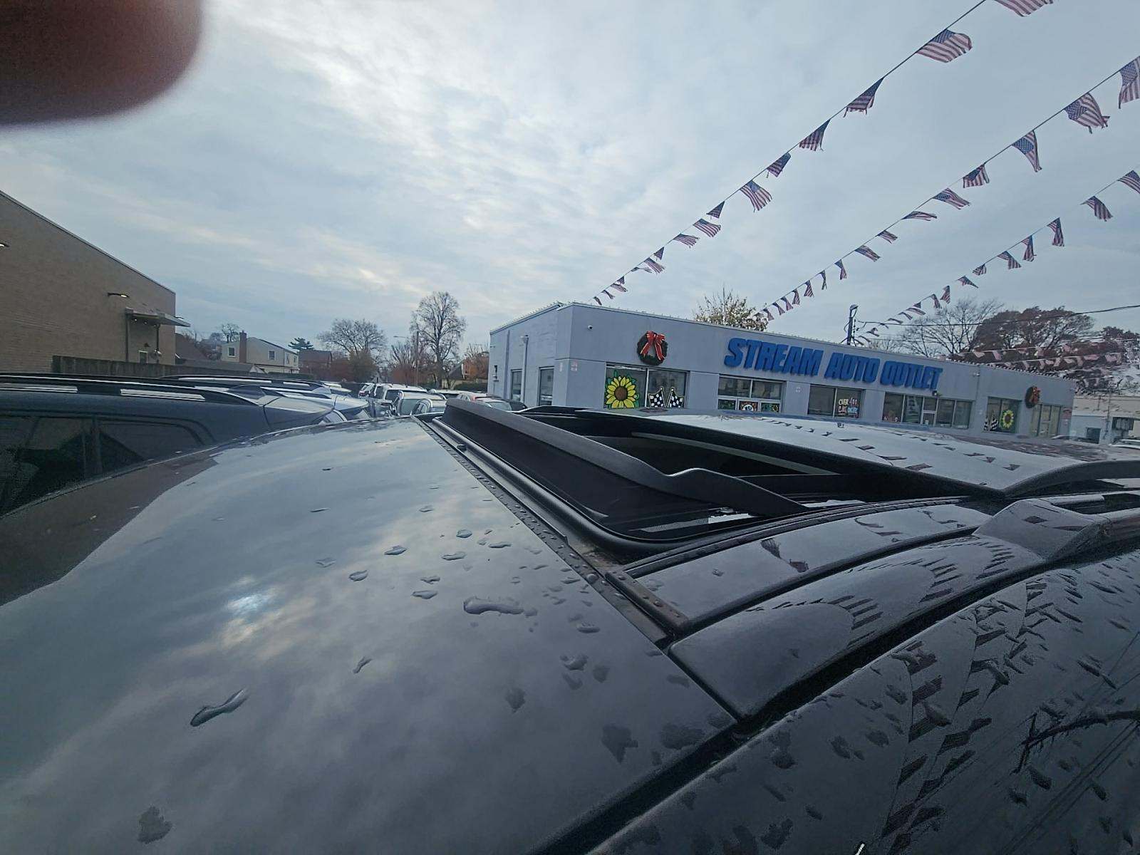 2024 Land Rover Defender 110 X-Dynamic SE AWD