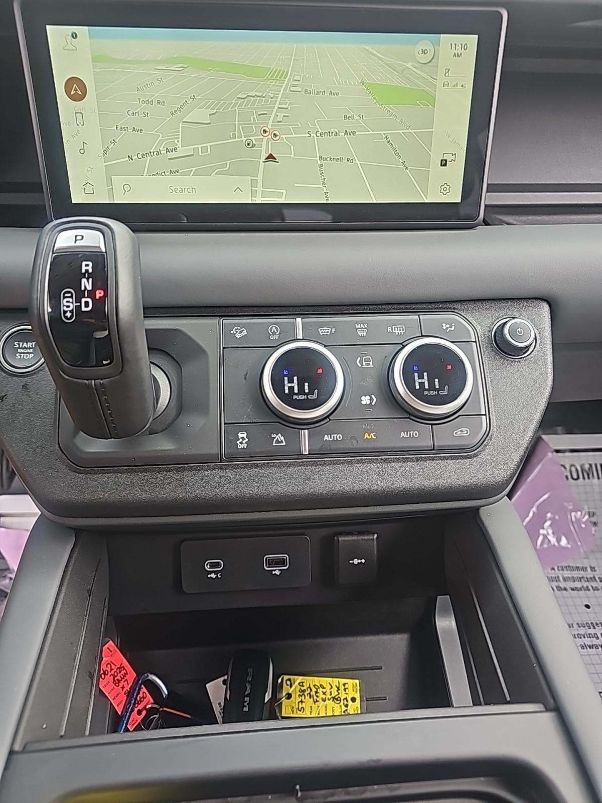 2024 Land Rover Defender 110 X-Dynamic SE AWD