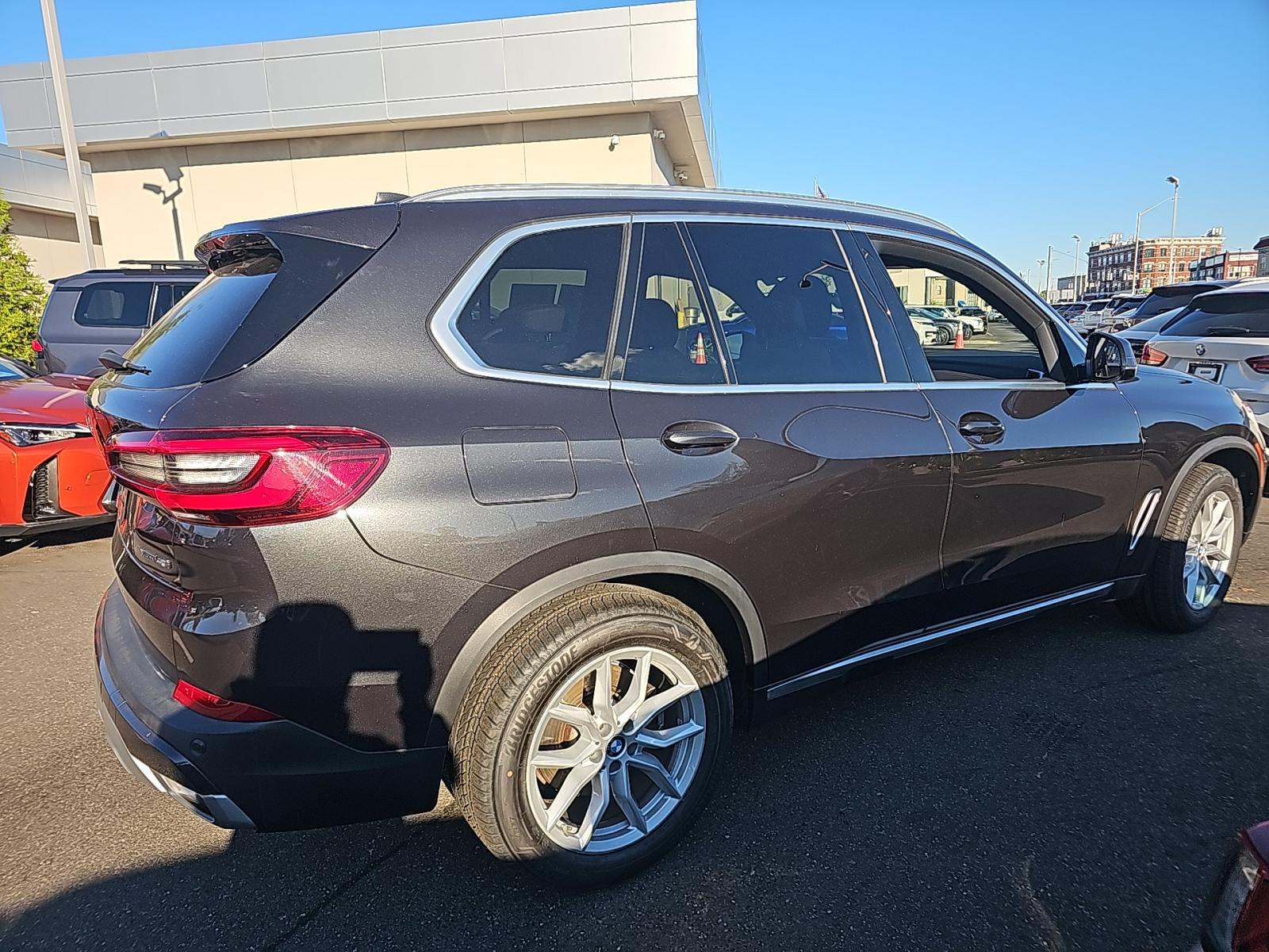 2023 BMW X5 xDrive40i AWD
