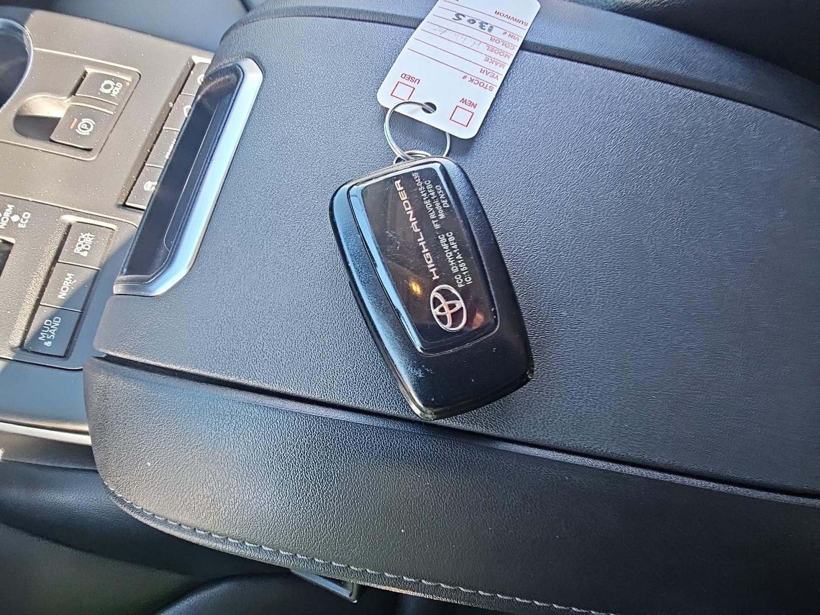 2022 Toyota Highlander XLE AWD