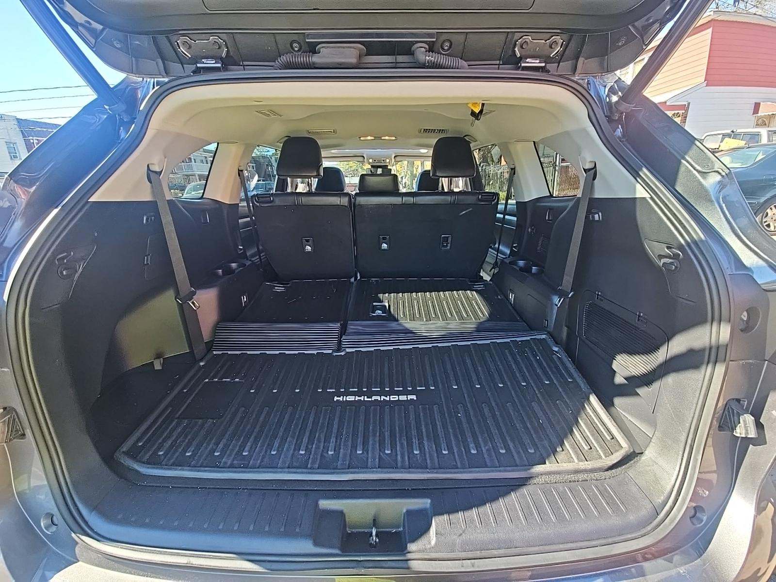 2022 Toyota Highlander XLE AWD